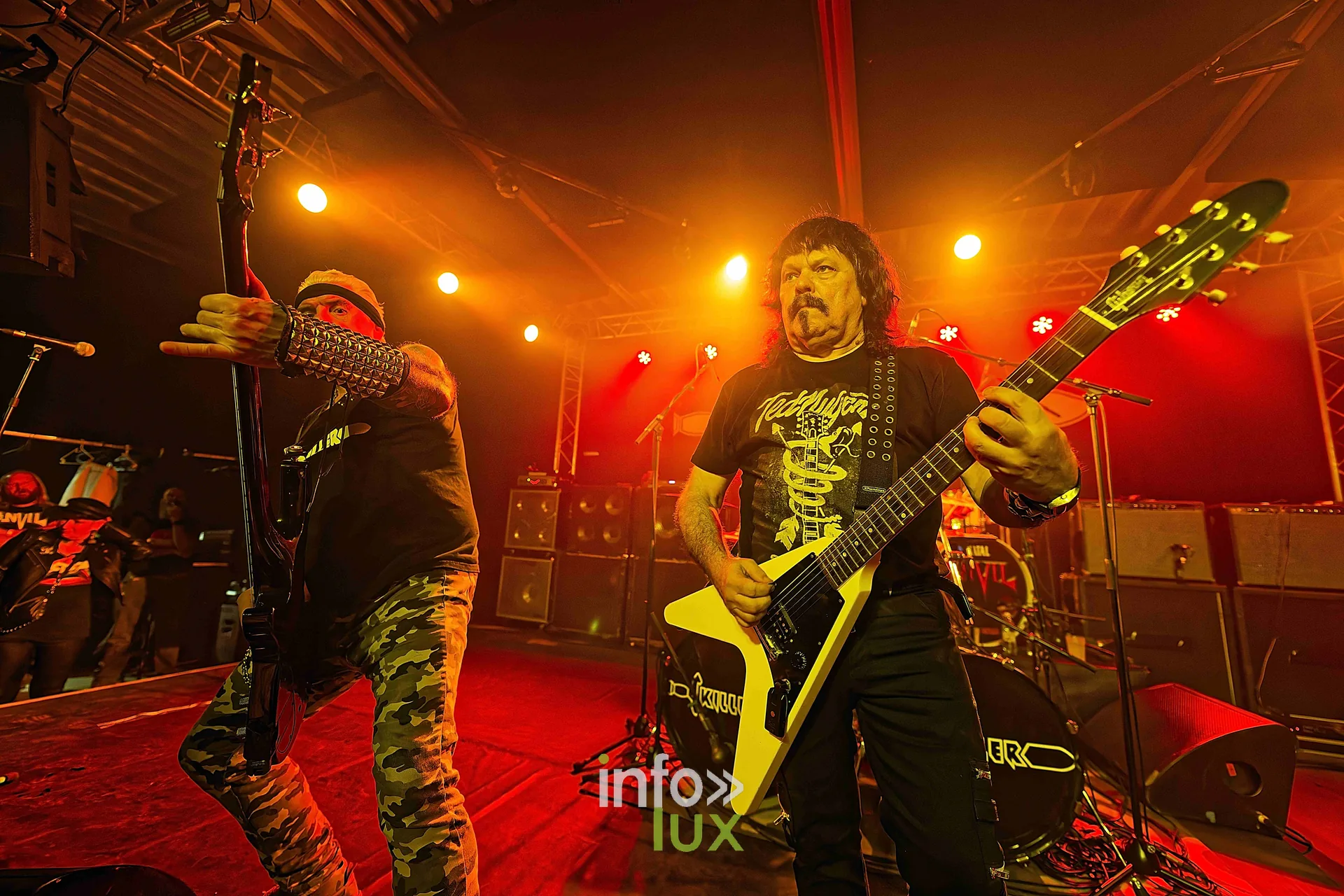 Killer sur la scène du Zik-Zak d’Ittre, 21 octobre 2026, soirée Anvil, Killer et Spirit War (photo Sante Broccolo)