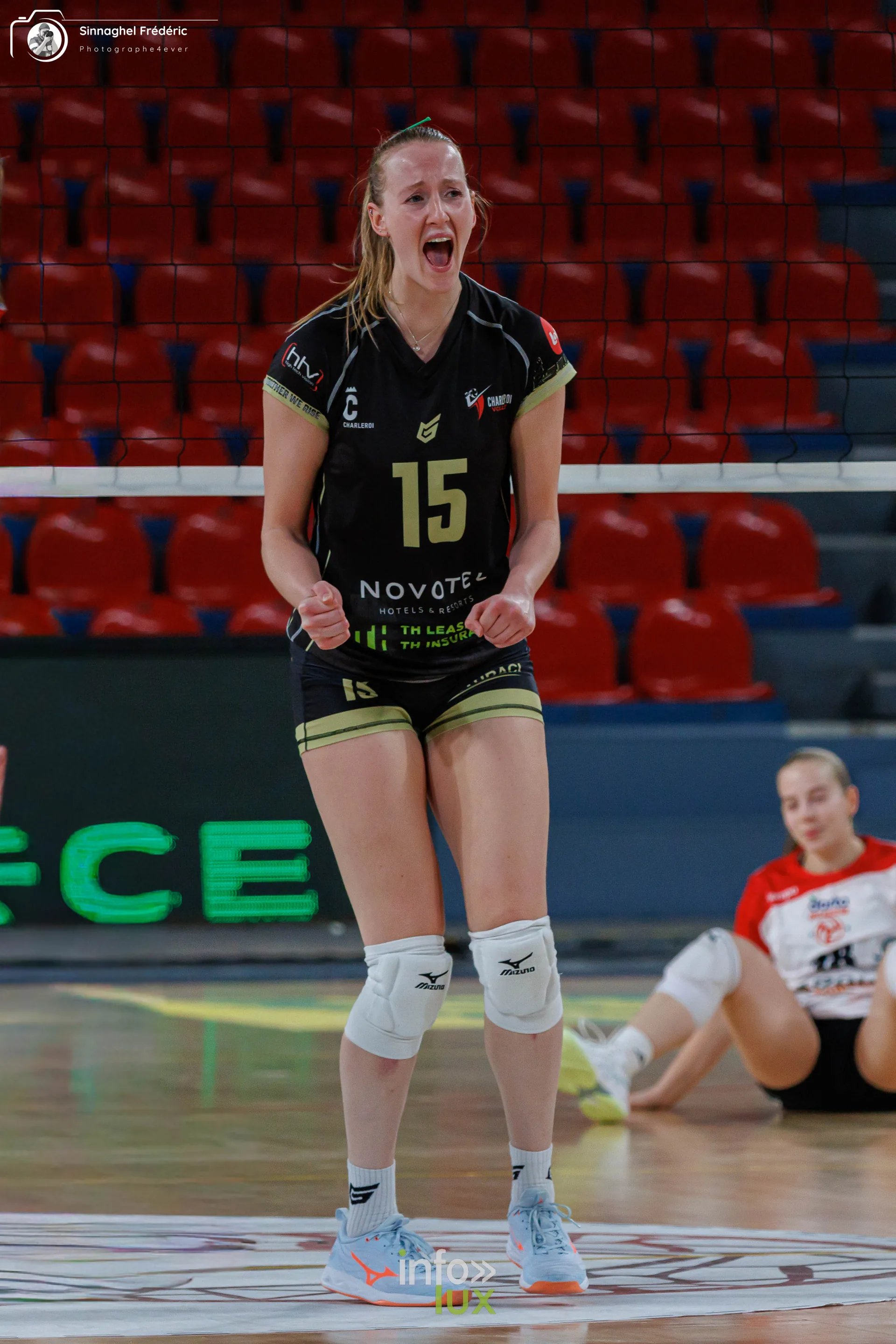 Charleroi Volley – Roeselare, CEV Challenge Cup, Dôme de Charleroi, 28 octobre 2026 : une joueuse de Charleroi Volley après un point (photo Photographe4ever)