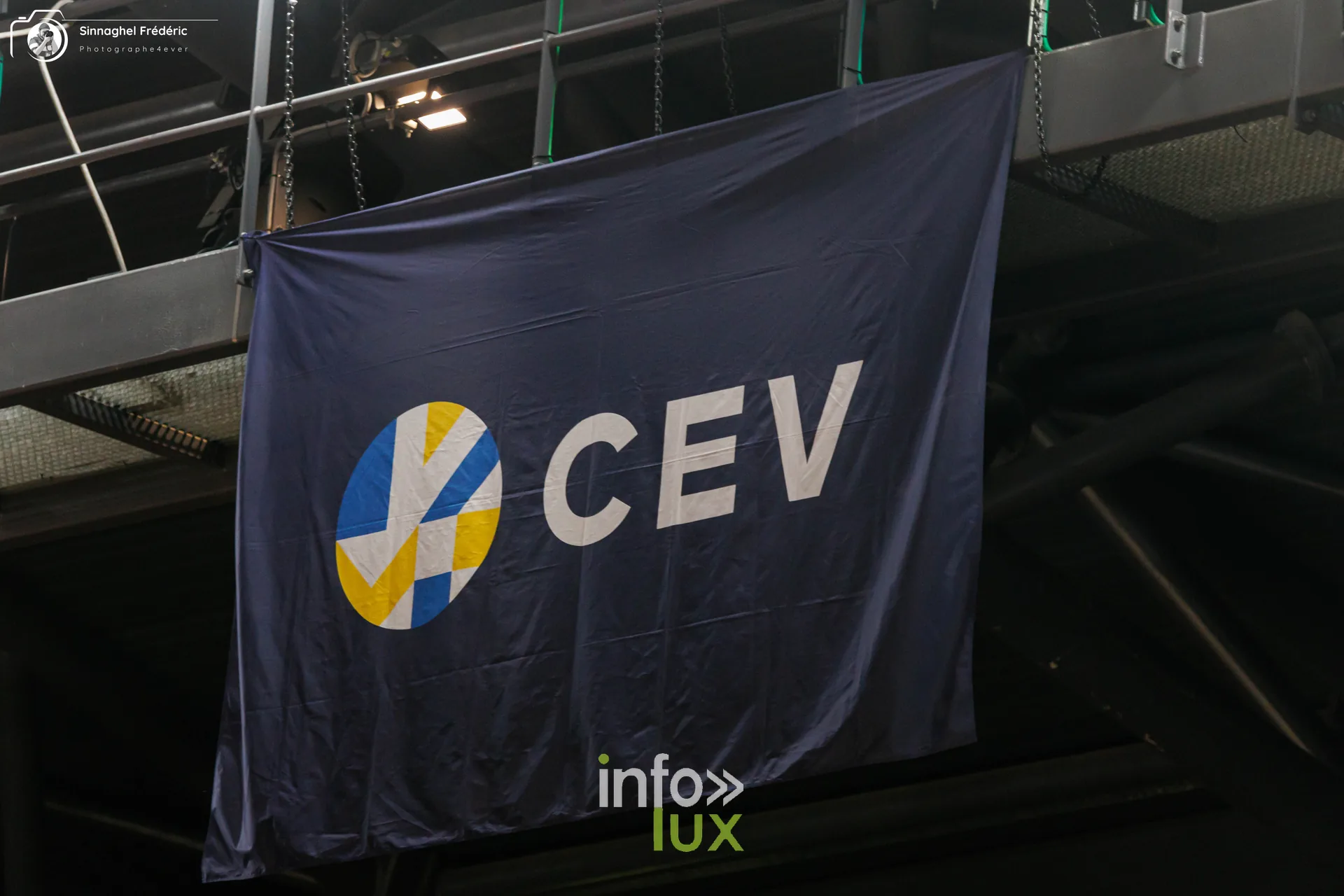 Charleroi Volley – Roeselare, CEV Challenge Cup, Dôme de Charleroi, 28 octobre 2026 : bannière de la CEV au Dôme de Charleroi (photo Photographe4ever)