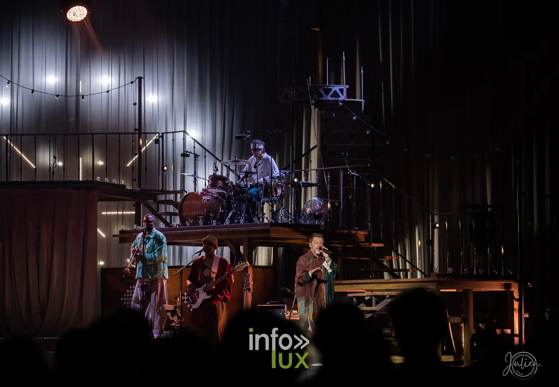 Christophe Maé au Zénith de Strasbourg, 17 octobre 2026 : Christophe Maé et ses musiciens (photo Julien Photographie)