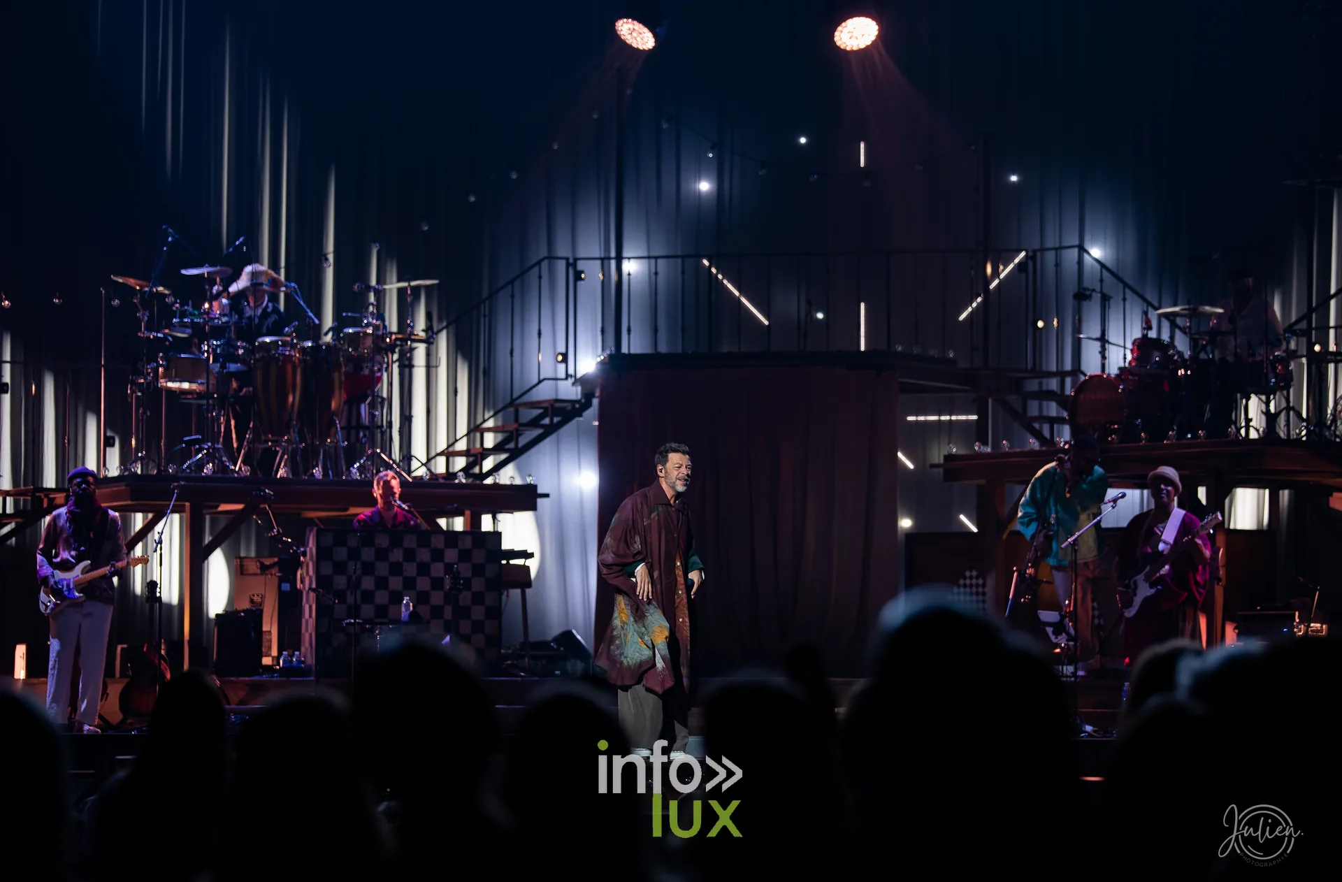 Christophe Maé au Zénith de Strasbourg, 17 octobre 2026 : Christophe Maé et ses musiciens (photo Julien Photographie)