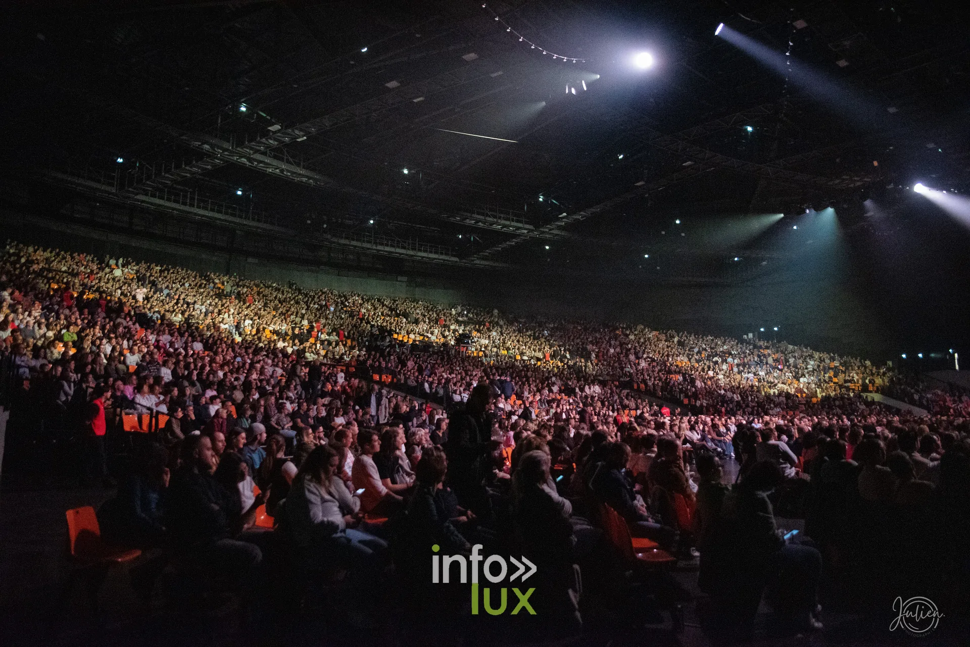 Christophe Maé au Zénith de Strasbourg, 17 octobre 2026 : le public dans la salle du Zénith de Strasbourg (photo Julien Photographie)