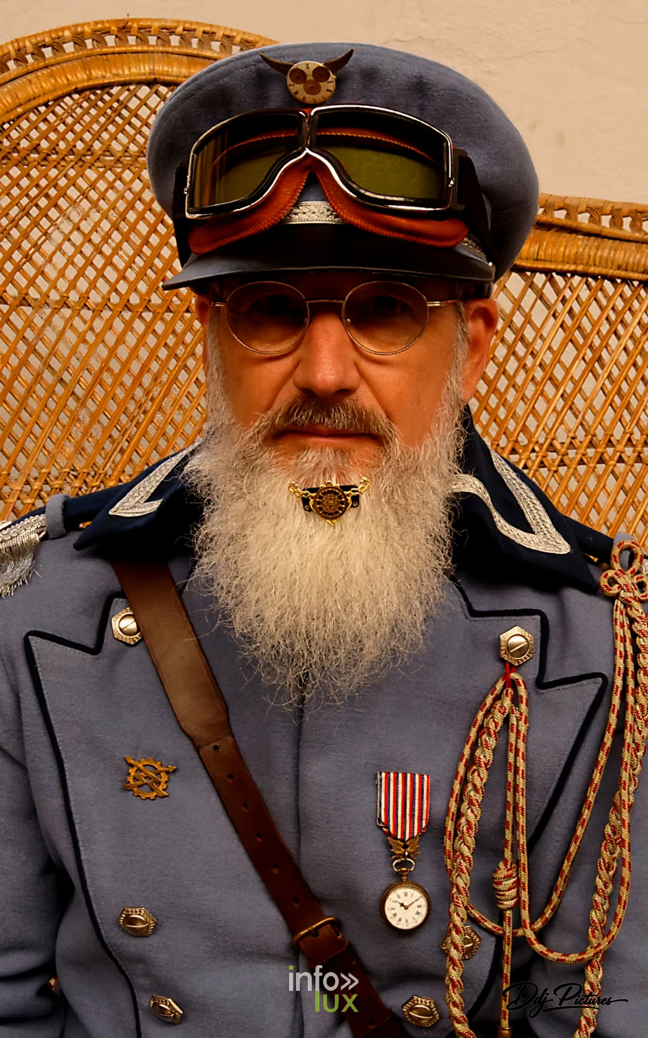 Portrait d’une personne costumée, convention steampunk Rouages intemporels à Toul, octobre 2026 (photo Éric Didierjean)