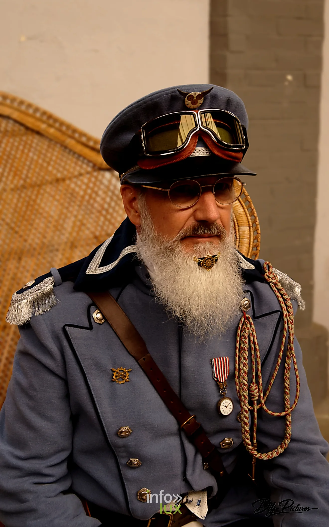 Portrait d’une personne costumée, convention steampunk Rouages intemporels à Toul, octobre 2026 (photo Éric Didierjean)