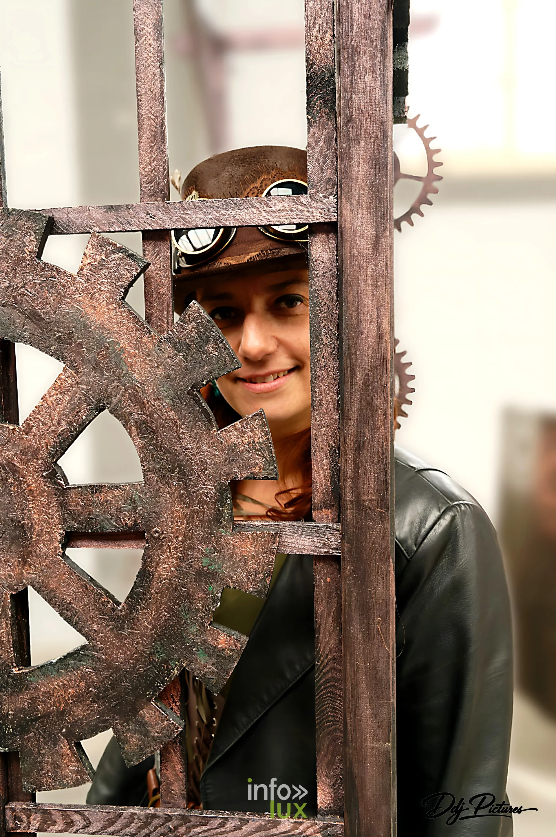 Portrait d’une personne costumée, convention steampunk Rouages intemporels à Toul, octobre 2026 (photo Éric Didierjean)