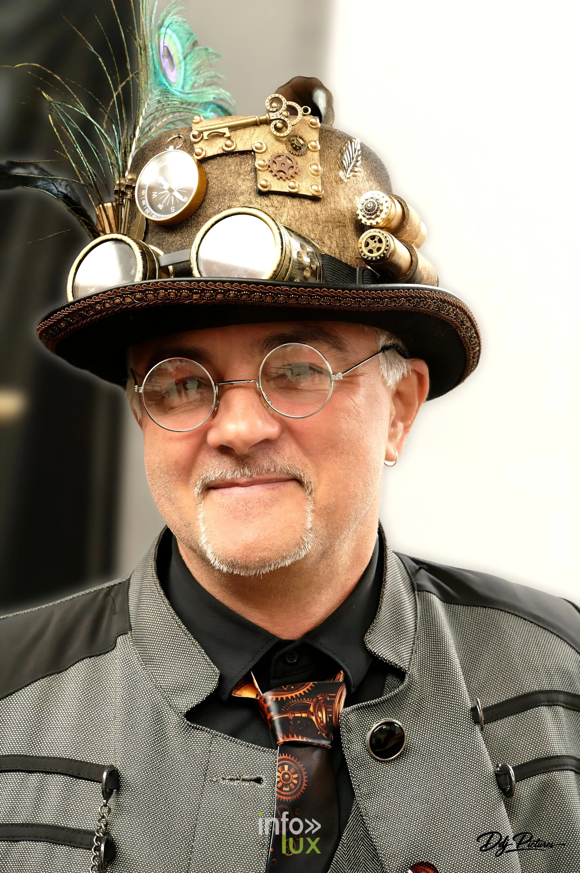 Portrait d’une personne costumée, convention steampunk Rouages intemporels à Toul, octobre 2026 (photo Éric Didierjean)