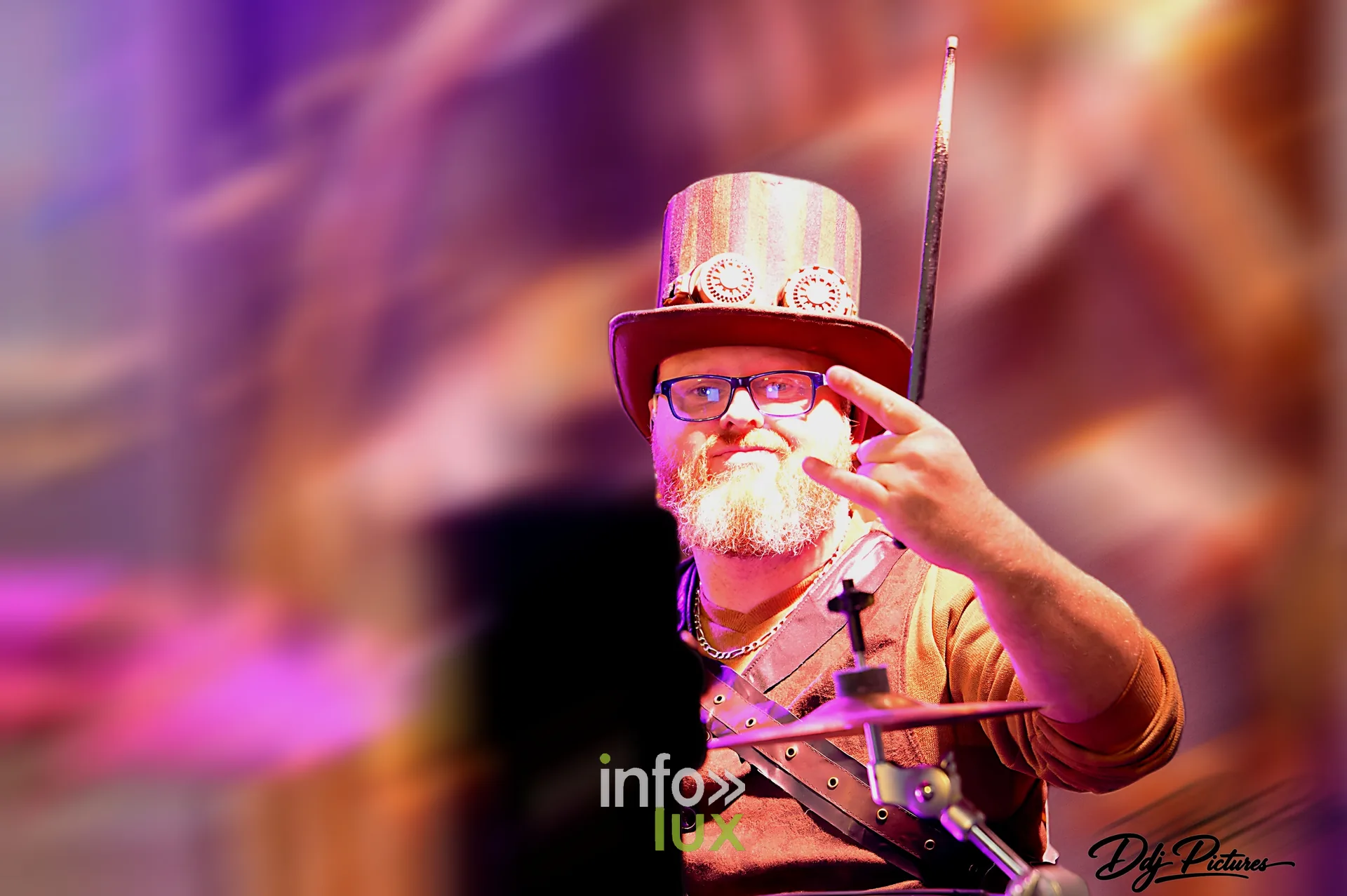 Portrait d’une personne costumée, convention steampunk Rouages intemporels à Toul, octobre 2026 (photo Éric Didierjean)
