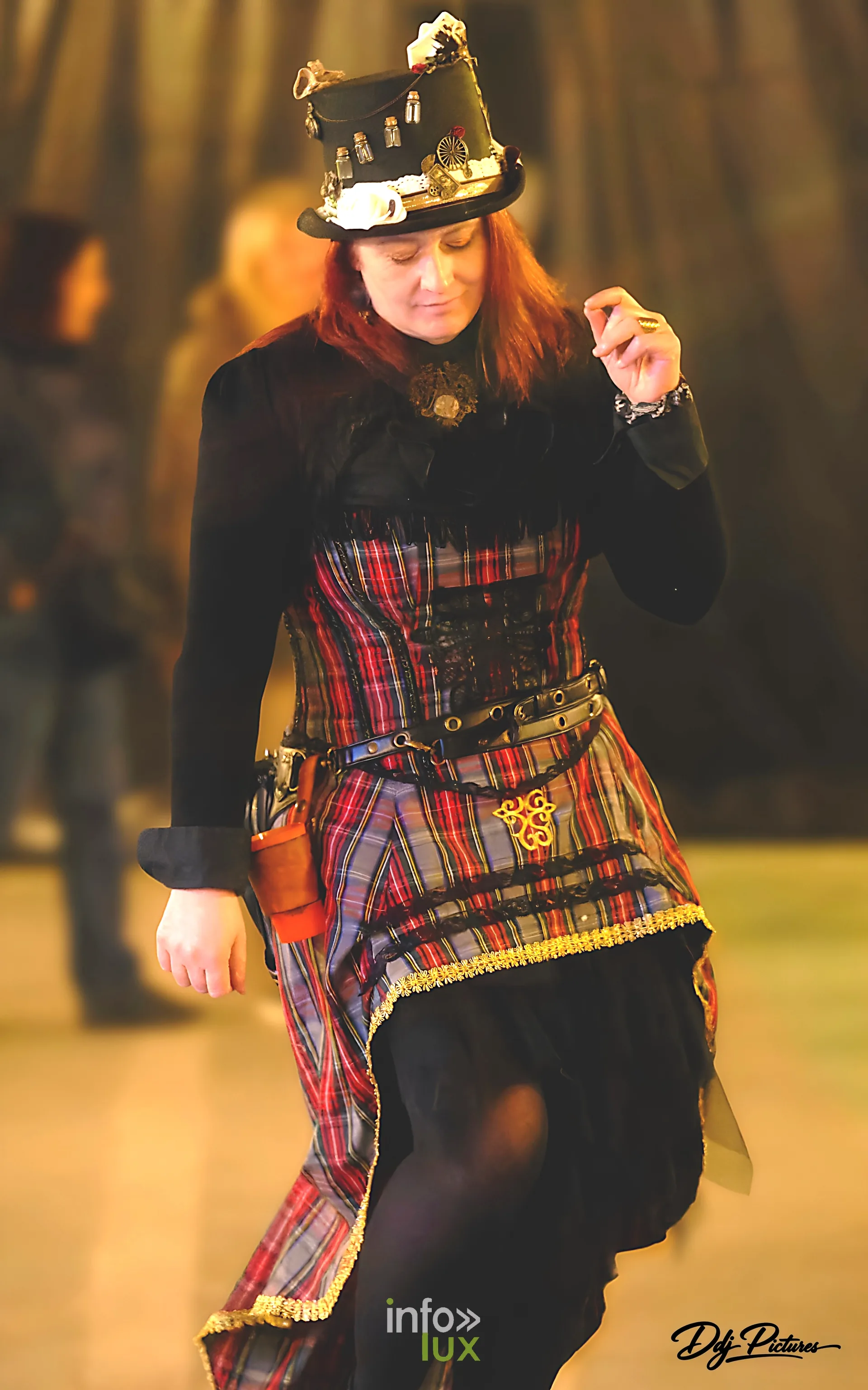 Portrait d’une personne costumée, convention steampunk Rouages intemporels à Toul, octobre 2026 (photo Éric Didierjean)