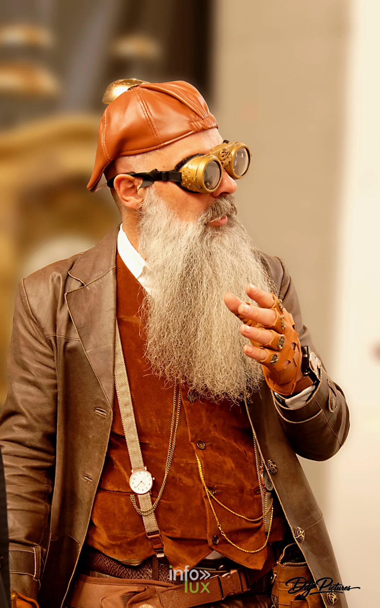 Portrait d’une personne costumée, convention steampunk Rouages intemporels à Toul, octobre 2026 (photo Éric Didierjean)