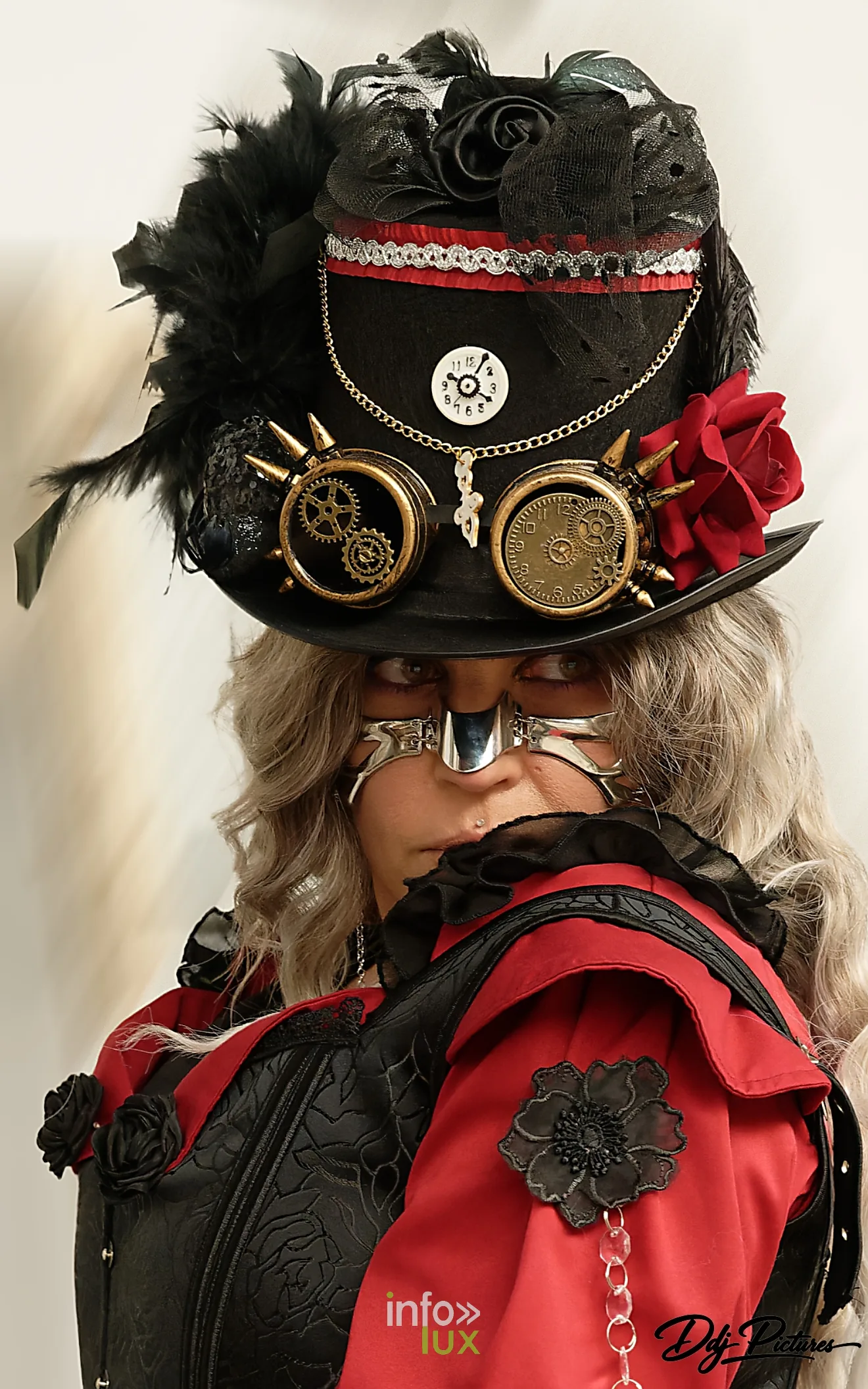 Portrait d’une personne costumée, convention steampunk Rouages intemporels à Toul, octobre 2026 (photo Éric Didierjean)