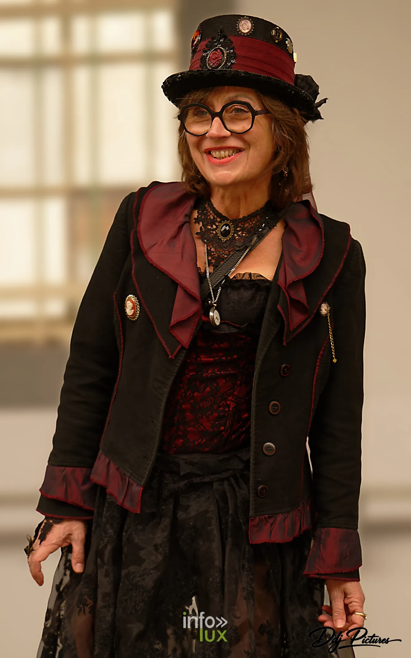 Portrait d’une personne costumée, convention steampunk Rouages intemporels à Toul, octobre 2026 (photo Éric Didierjean)