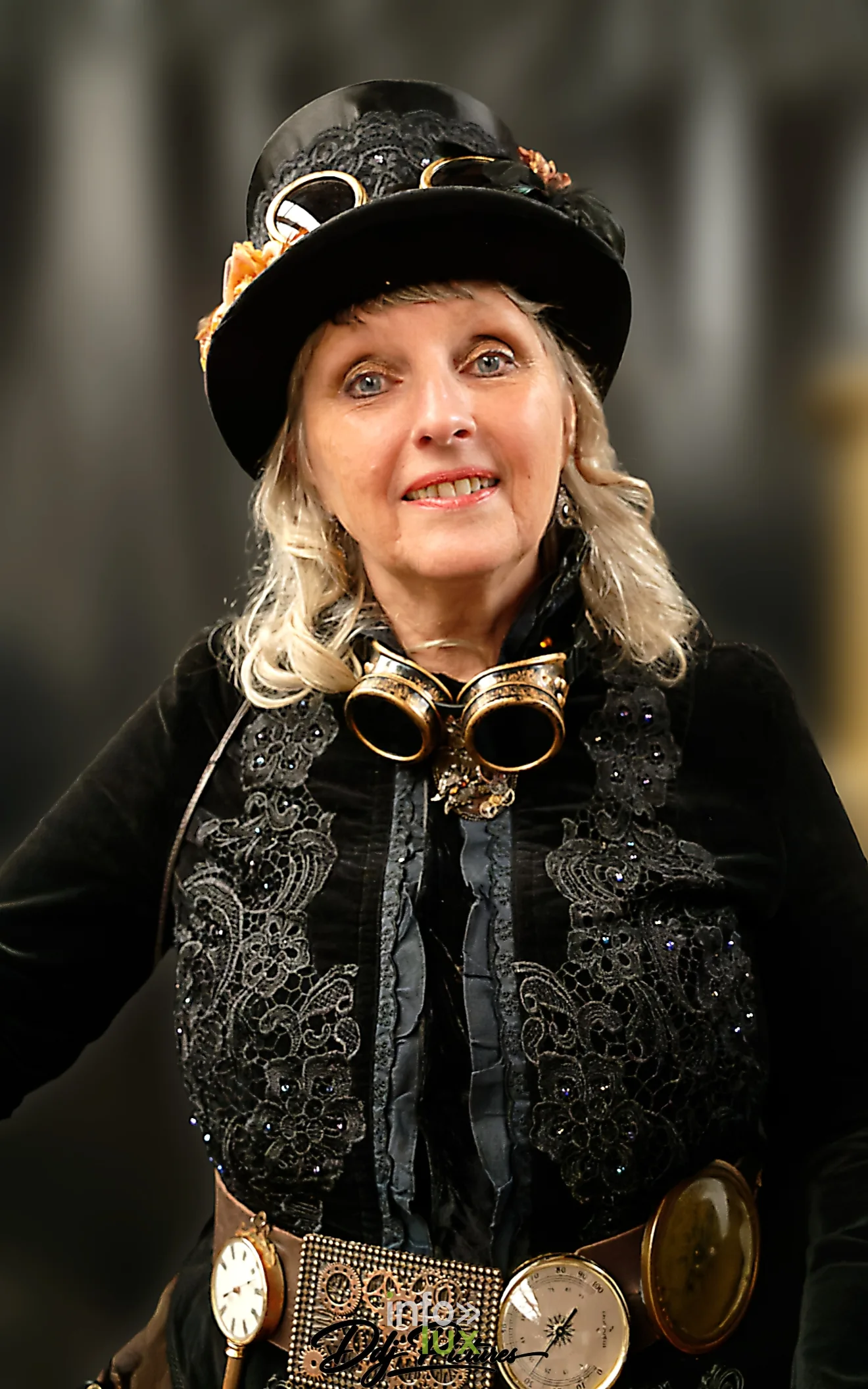 Portrait d’une personne costumée, convention steampunk Rouages intemporels à Toul, octobre 2026 (photo Éric Didierjean)