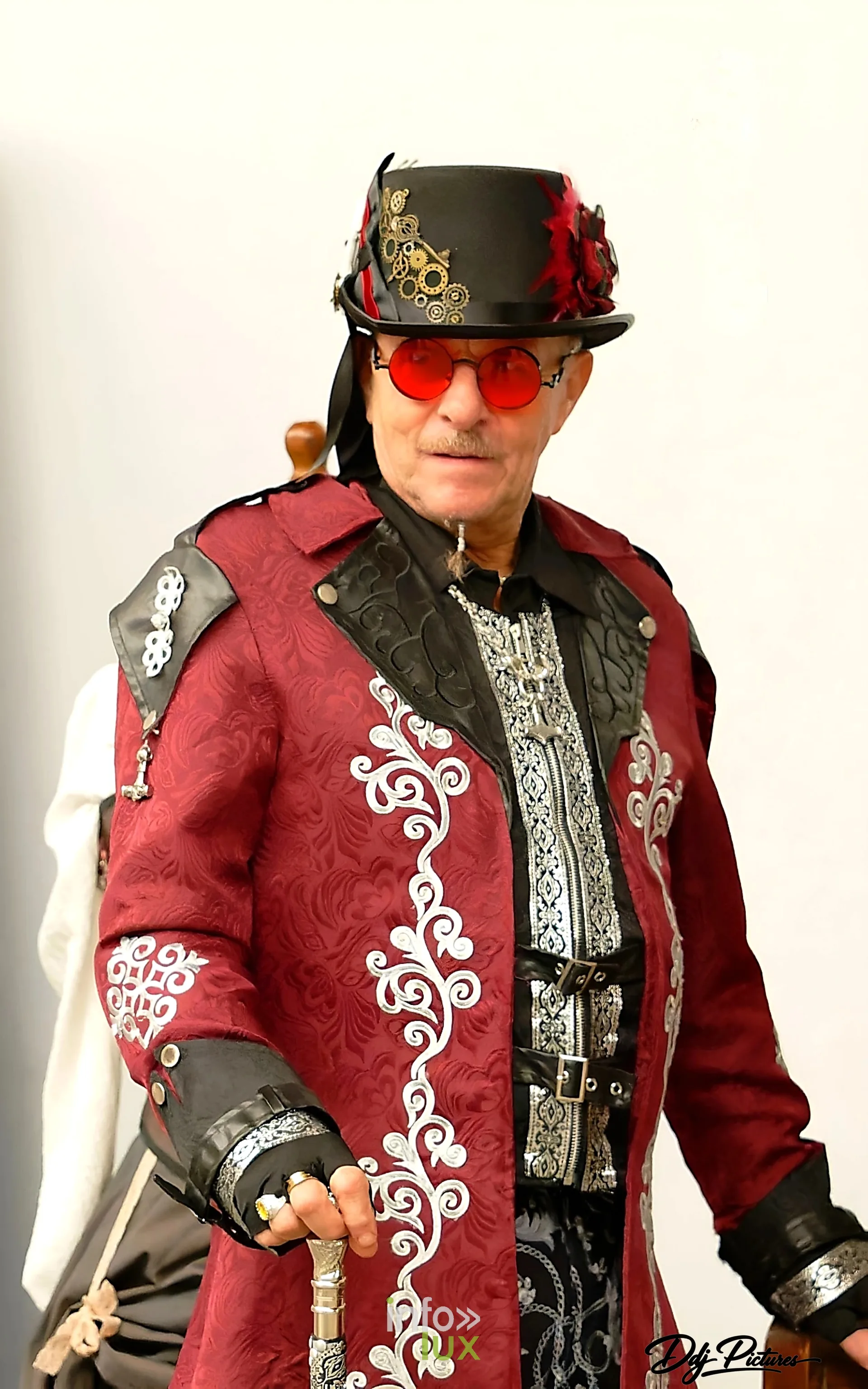 Portrait d’une personne costumée, convention steampunk Rouages intemporels à Toul, octobre 2026 (photo Éric Didierjean)