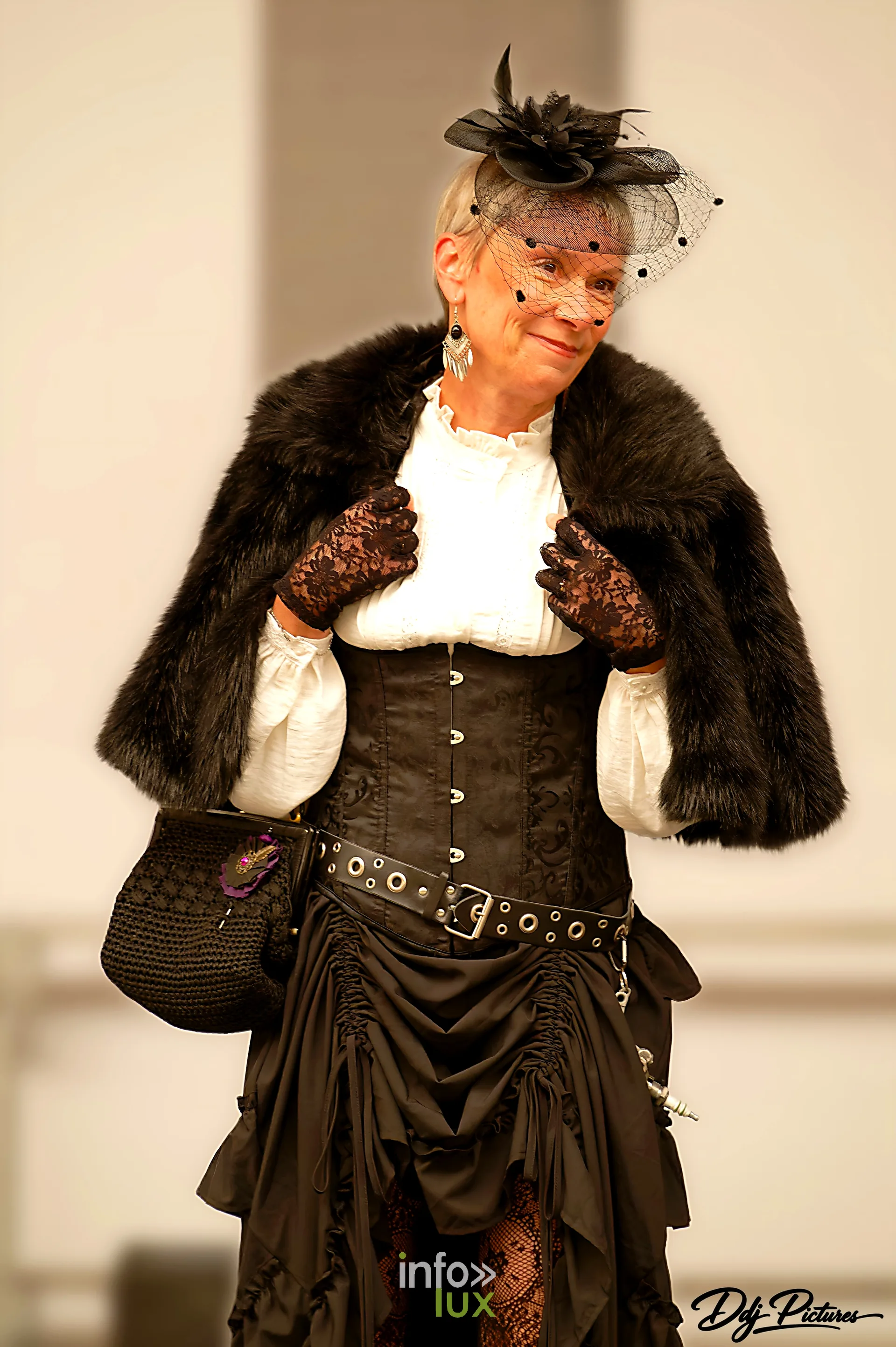 Portrait d’une personne costumée, convention steampunk Rouages intemporels à Toul, octobre 2026 (photo Éric Didierjean)