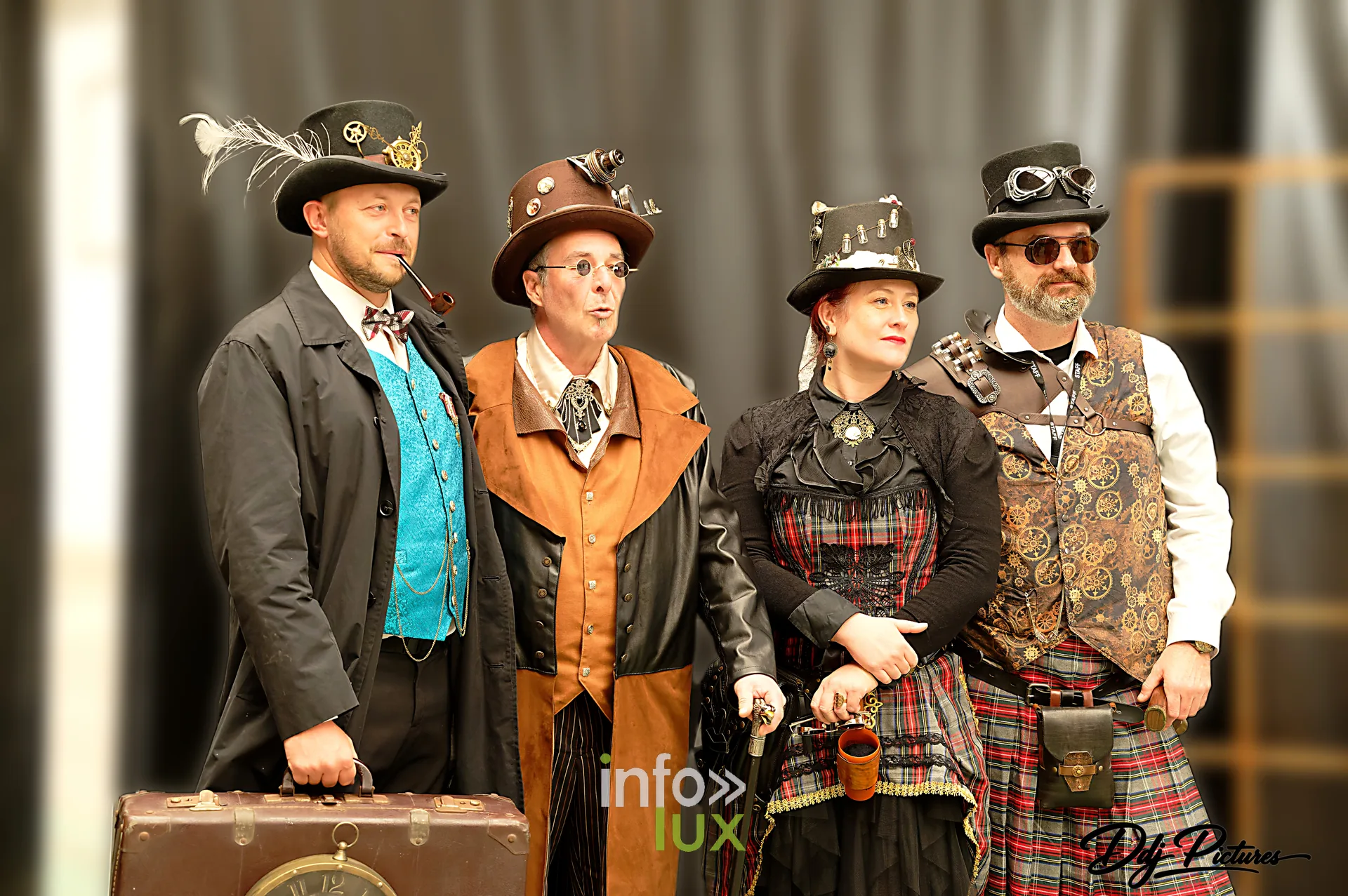 Participants costumés, convention steampunk Rouages intemporels à Toul, octobre 2026 (photo Éric Didierjean)