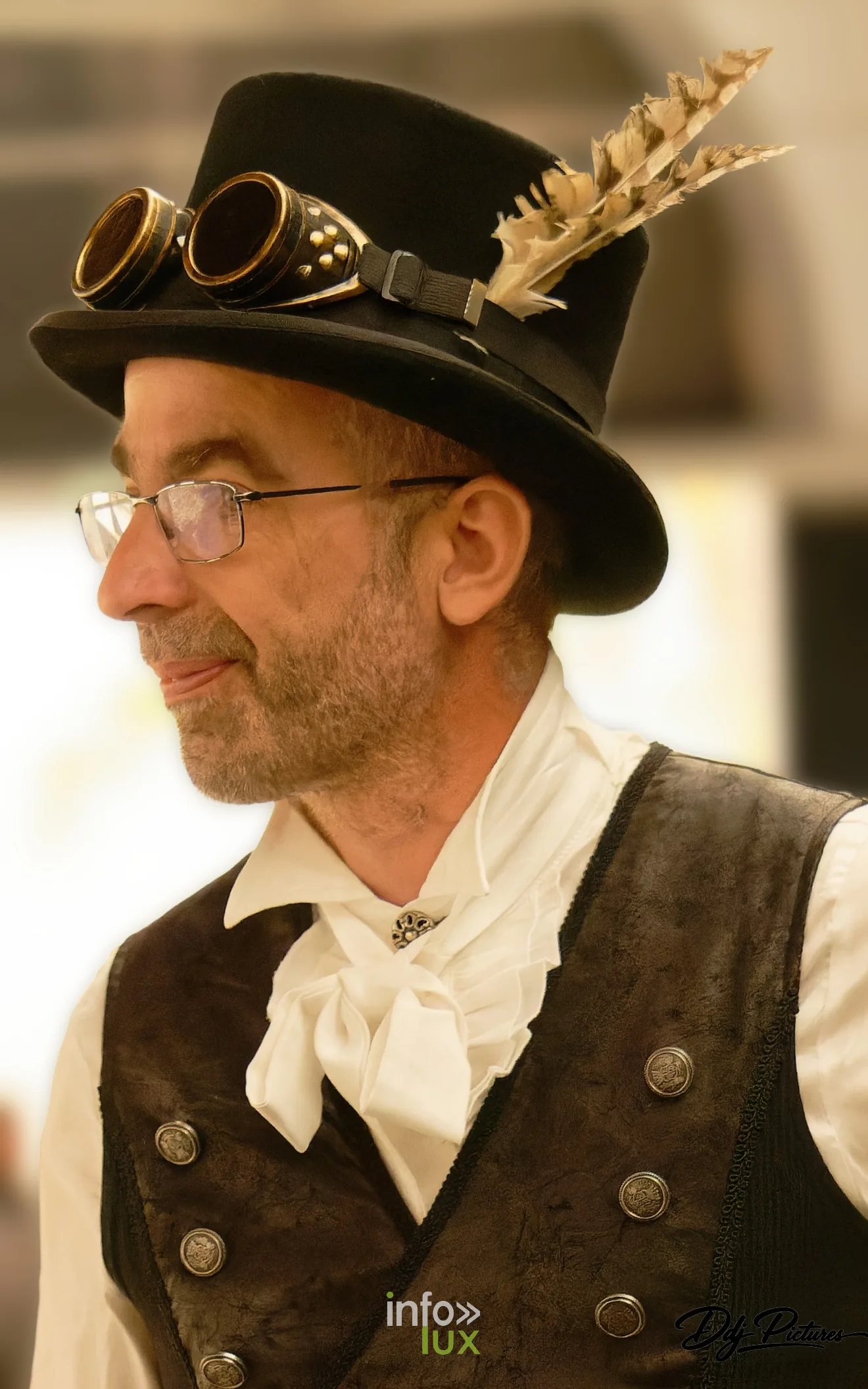 Portrait d’une personne costumée, convention steampunk Rouages intemporels à Toul, octobre 2026 (photo Éric Didierjean)