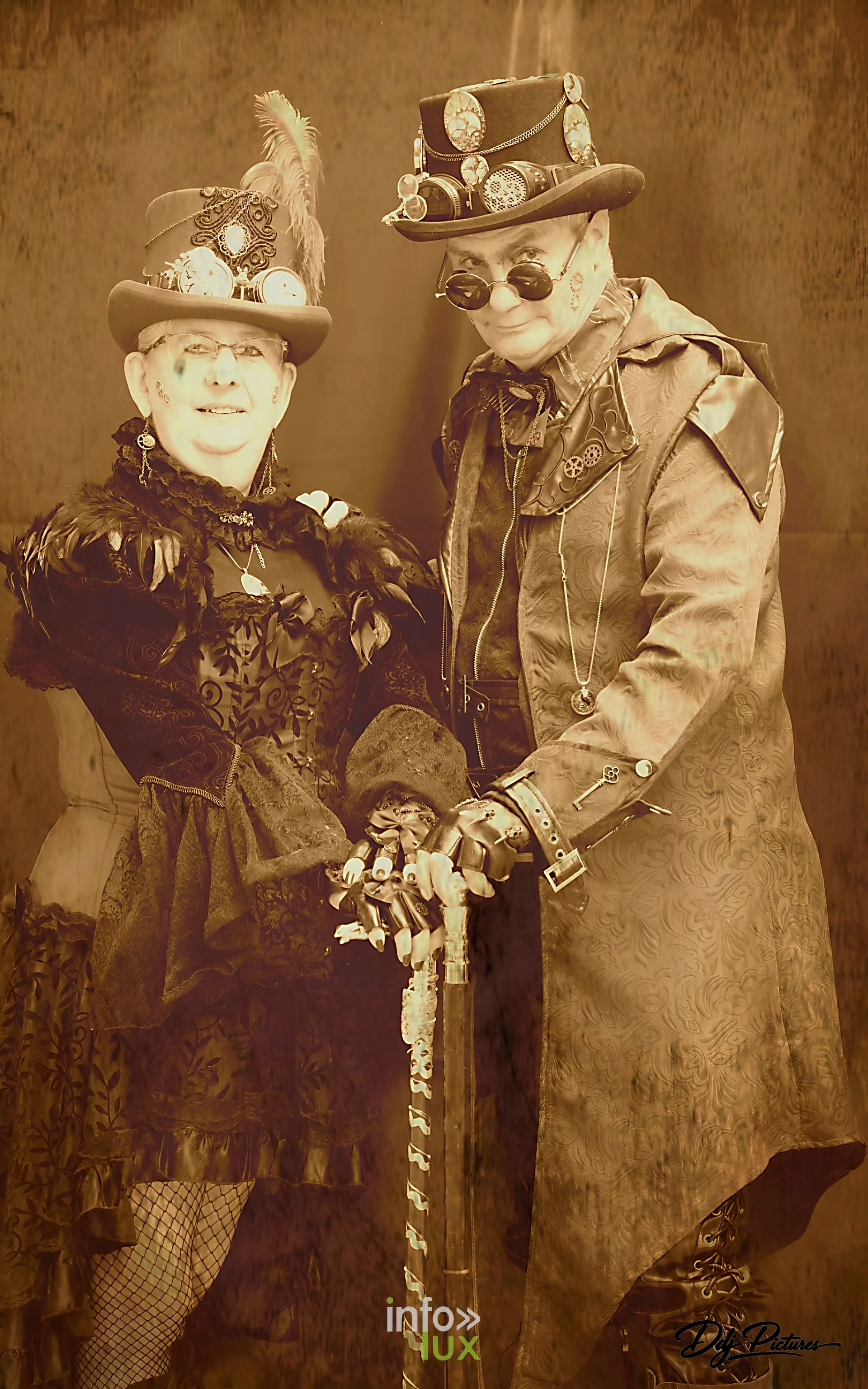 Portrait en tons sépia, à la manière d’une photographie ancienne, convention steampunk Rouages intemporels à Toul, octobre 2026 (photo Éric Didierjean)