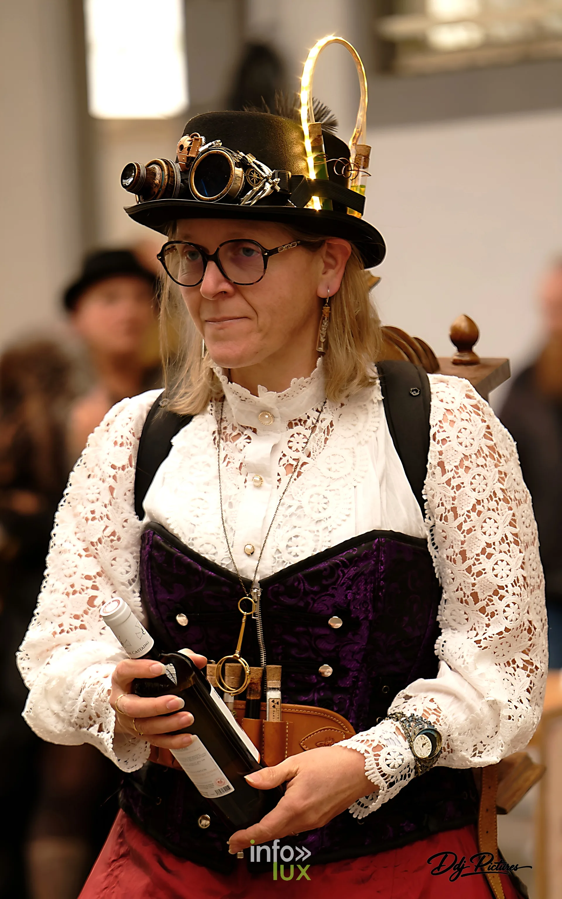 Portrait d’une personne costumée, convention steampunk Rouages intemporels à Toul, octobre 2026 (photo Éric Didierjean)