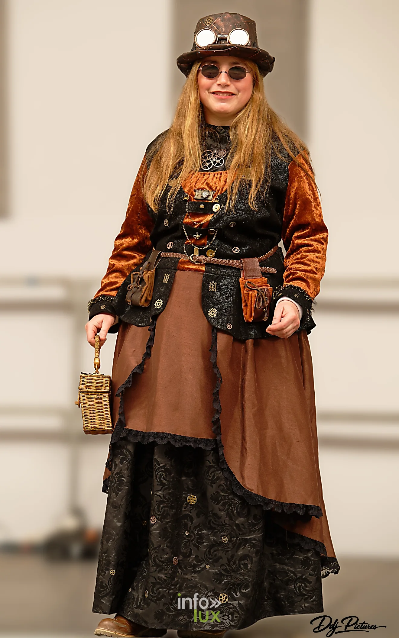 Portrait d’une personne costumée, convention steampunk Rouages intemporels à Toul, octobre 2026 (photo Éric Didierjean)