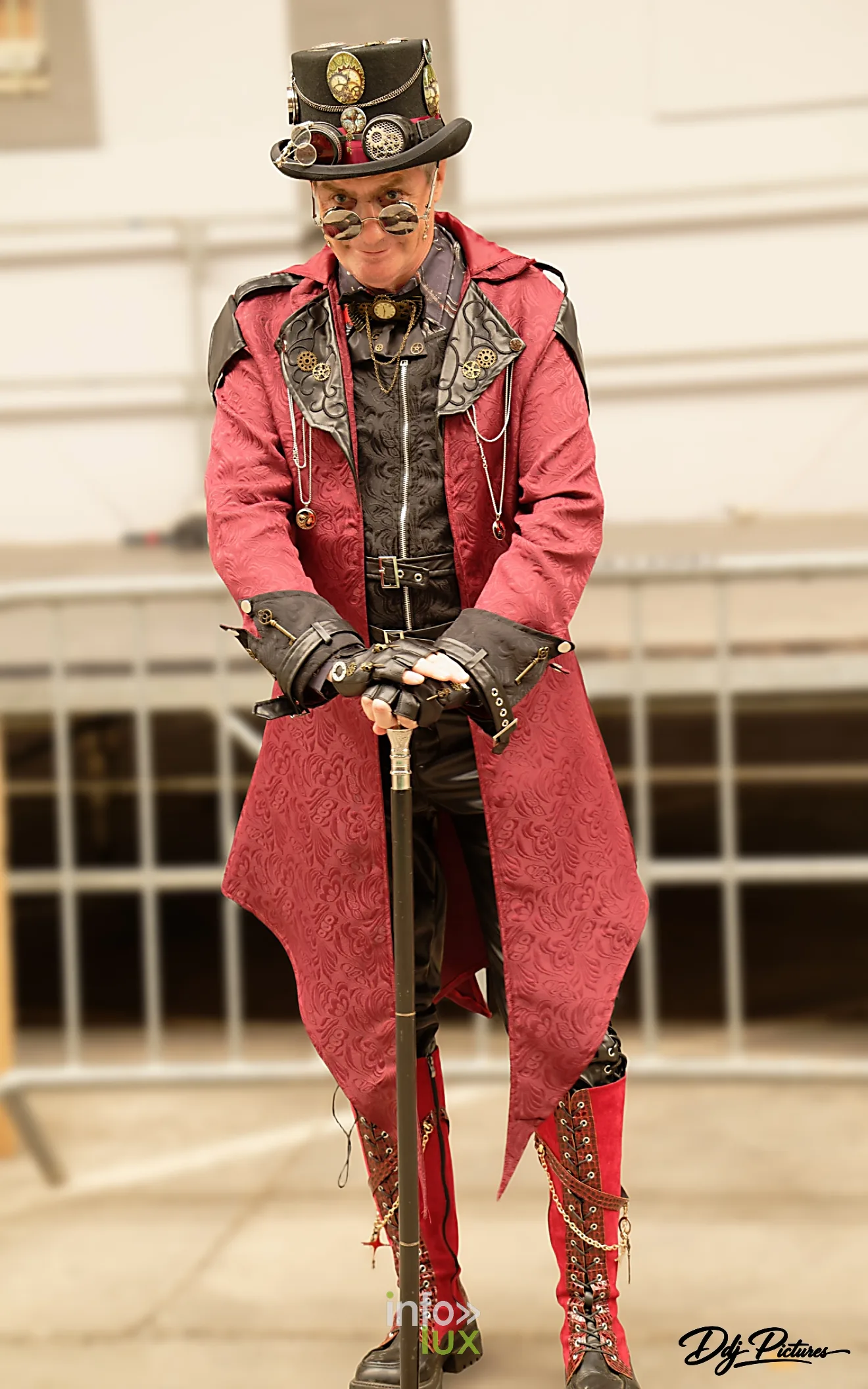 Portrait d’une personne costumée, convention steampunk Rouages intemporels à Toul, octobre 2026 (photo Éric Didierjean)