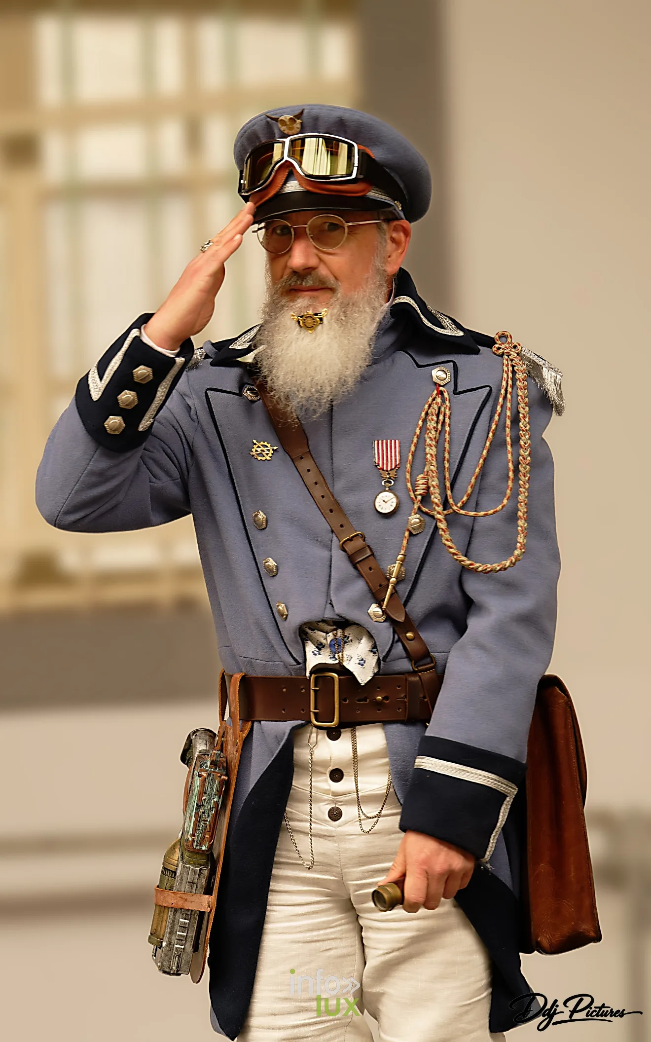 Portrait d’une personne costumée, convention steampunk Rouages intemporels à Toul, octobre 2026 (photo Éric Didierjean)