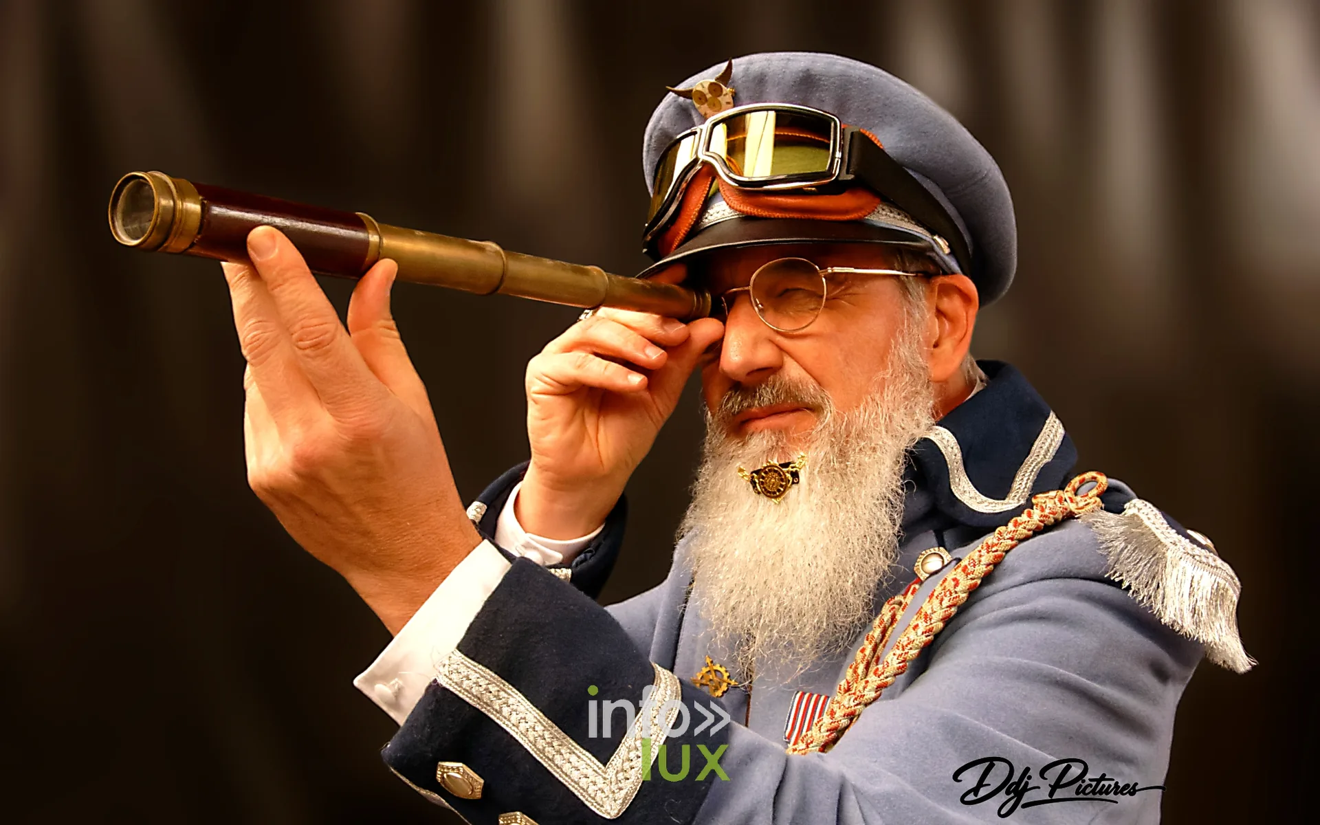 Portrait d’une personne costumée, convention steampunk Rouages intemporels à Toul, octobre 2026 (photo Éric Didierjean)