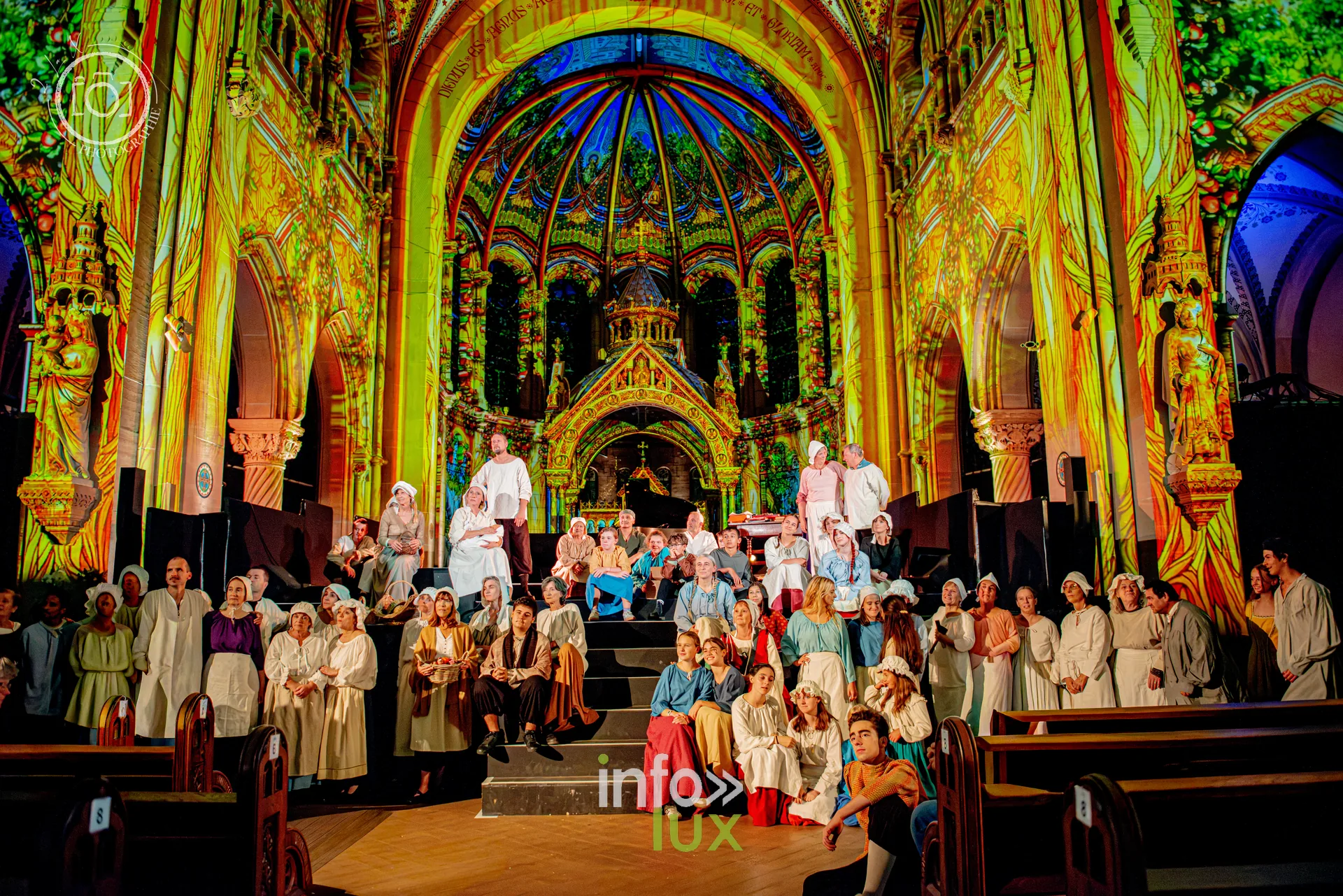 Le Crépuscule des Pierres, église Saint-Joseph de Montigny-lès-Metz, répétition générale du 8 octobre 2026 : La troupe sur scène, professionnels et bénévoles
