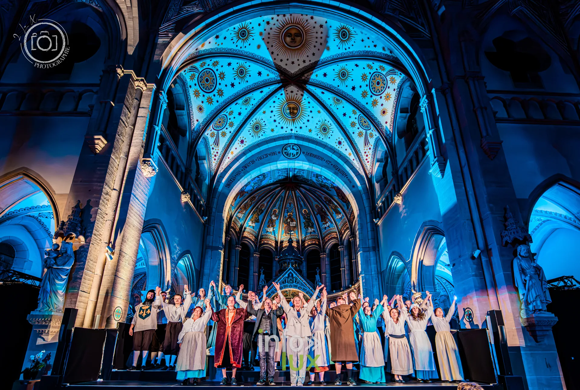 Le Crépuscule des Pierres, église Saint-Joseph de Montigny-lès-Metz, répétition générale du 8 octobre 2026 : La troupe sur scène, professionnels et bénévoles