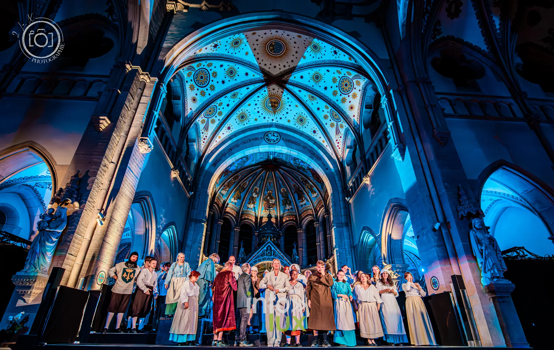 Le Crépuscule des Pierres, église Saint-Joseph de Montigny-lès-Metz, répétition générale du 8 octobre 2026 : La troupe sur scène, professionnels et bénévoles