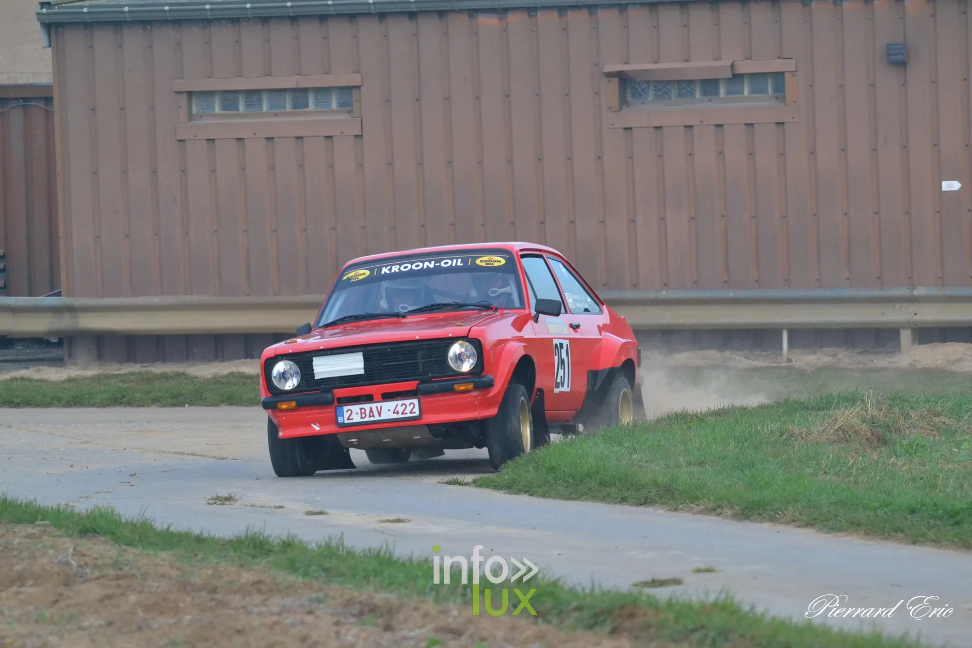 Critérium Jean-Louis Dumont 2026 à Waremme : Michael America et C. Van De Maele, Ford Escort MK2, vainqueurs en Classic, avec une seconde d’avance