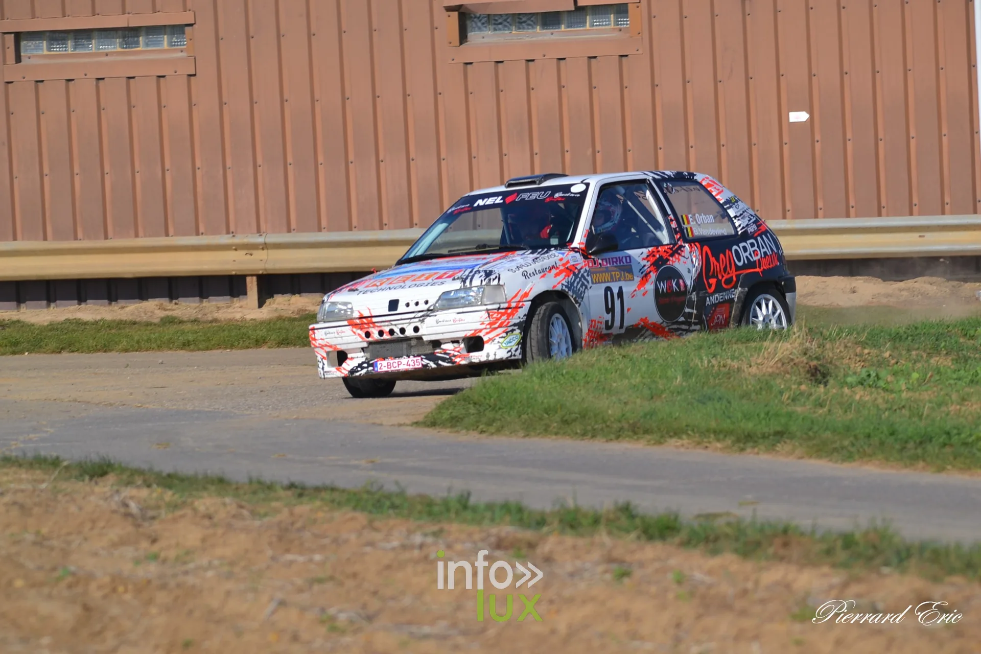 Critérium Jean-Louis Dumont 2026 à Waremme : Emilien Orban et B. Vandevliedt, Peugeot 106, en classe 3-8