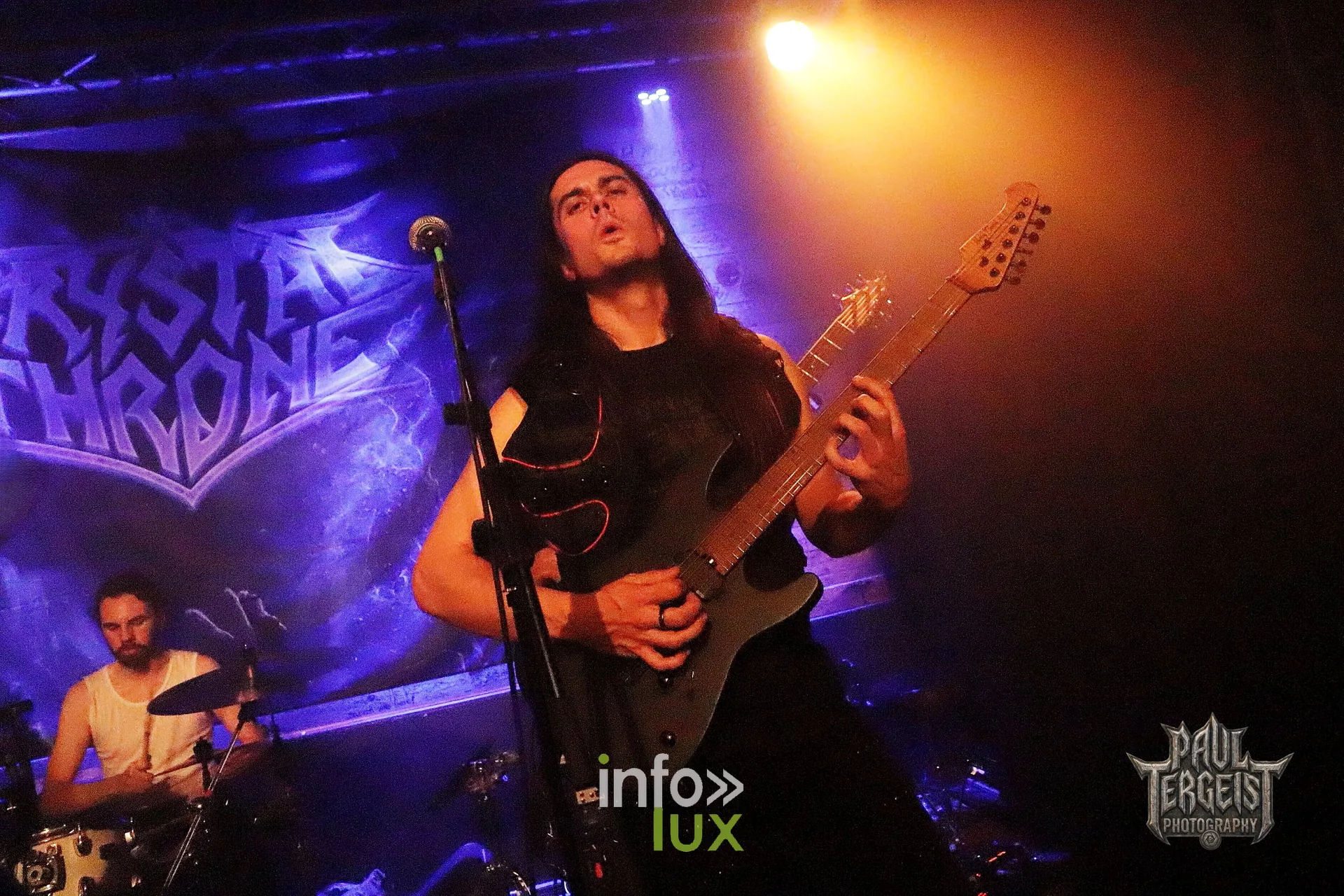 Crystal Throne aux Deux Ours à Vierset-Barse (Modave), 29 octobre 2026 : un guitariste (photo Paul Tergeist Photography)