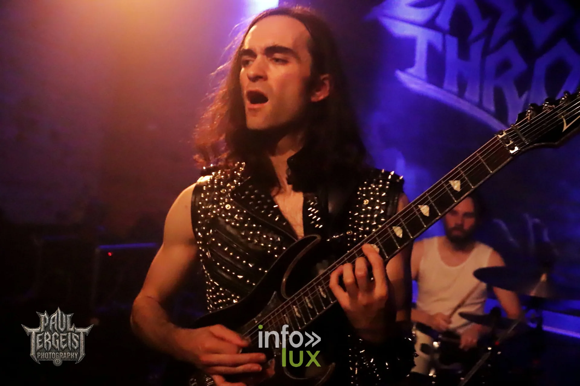 Crystal Throne aux Deux Ours à Vierset-Barse (Modave), 29 octobre 2026 : un guitariste (photo Paul Tergeist Photography)