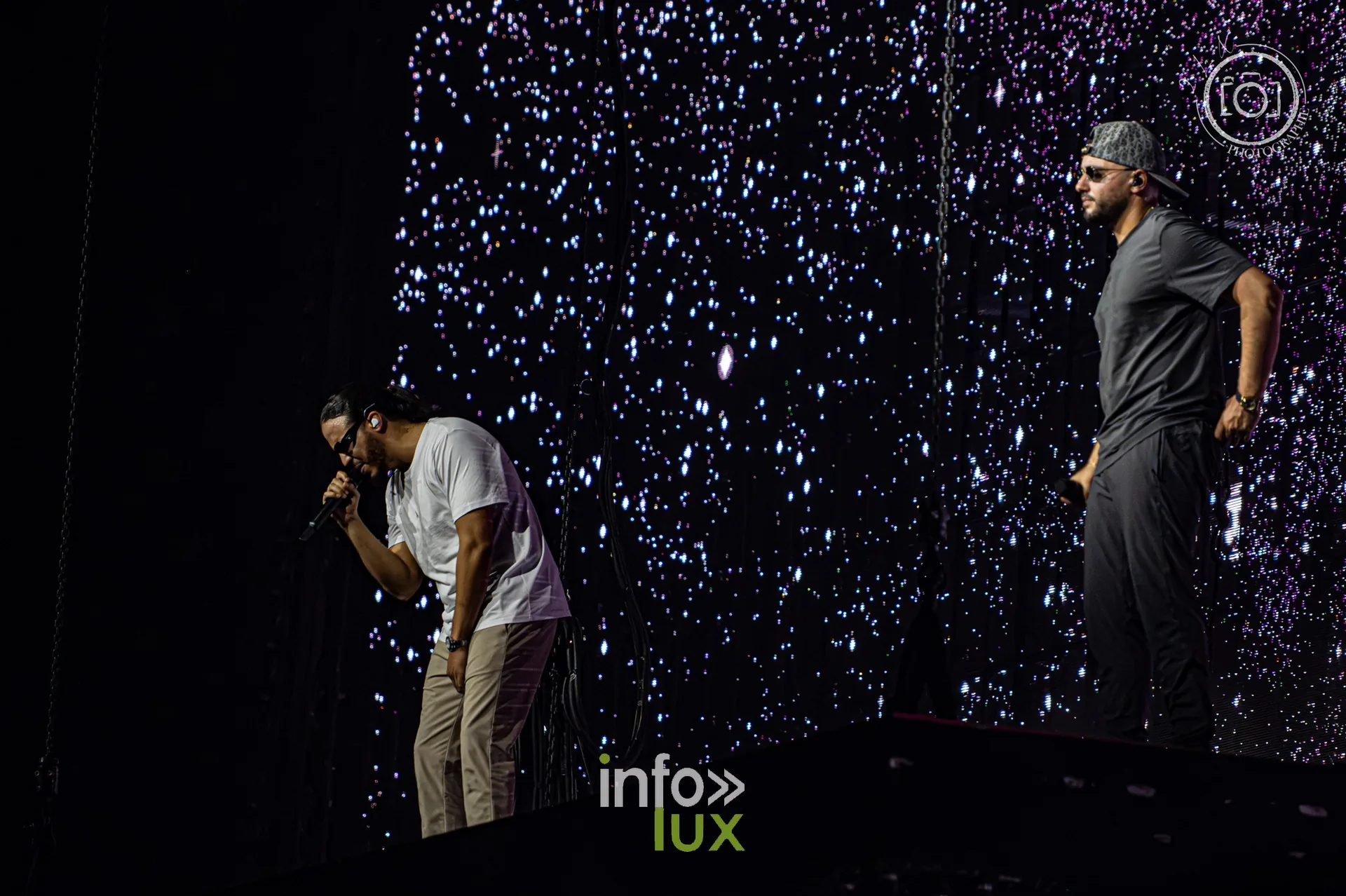 Djadja & Dinaz devant un écran étoilé, concert de Djadja & Dinaz au Galaxie d’Amnéville, 26 septembre 2026