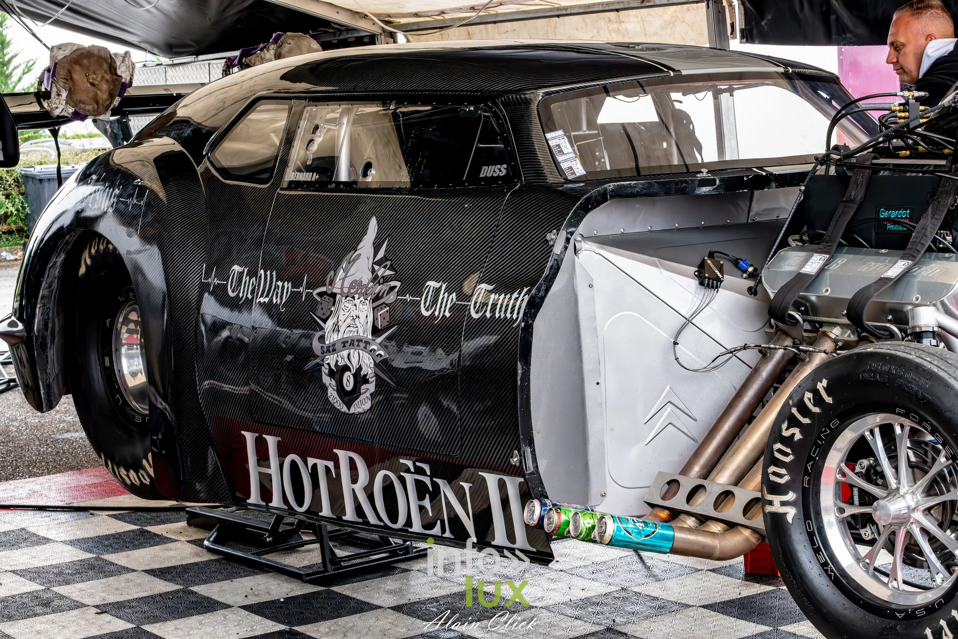 Dragster Stunt Show 2026 au circuit de Chambley : le dragster HotRoën II (photo Alain Click)
