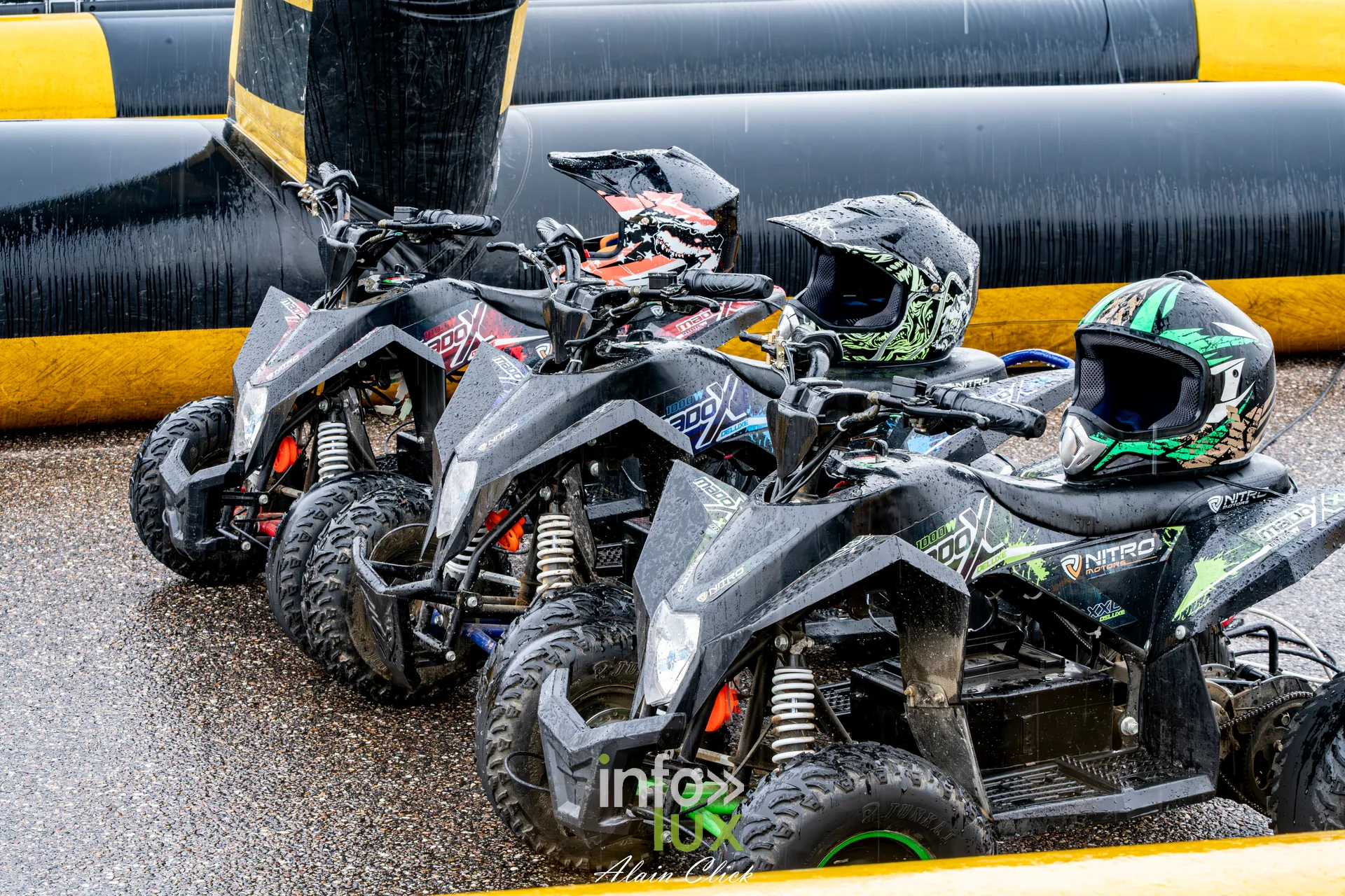 Dragster Stunt Show 2026 au circuit de Chambley : quads pour enfants (photo Alain Click)