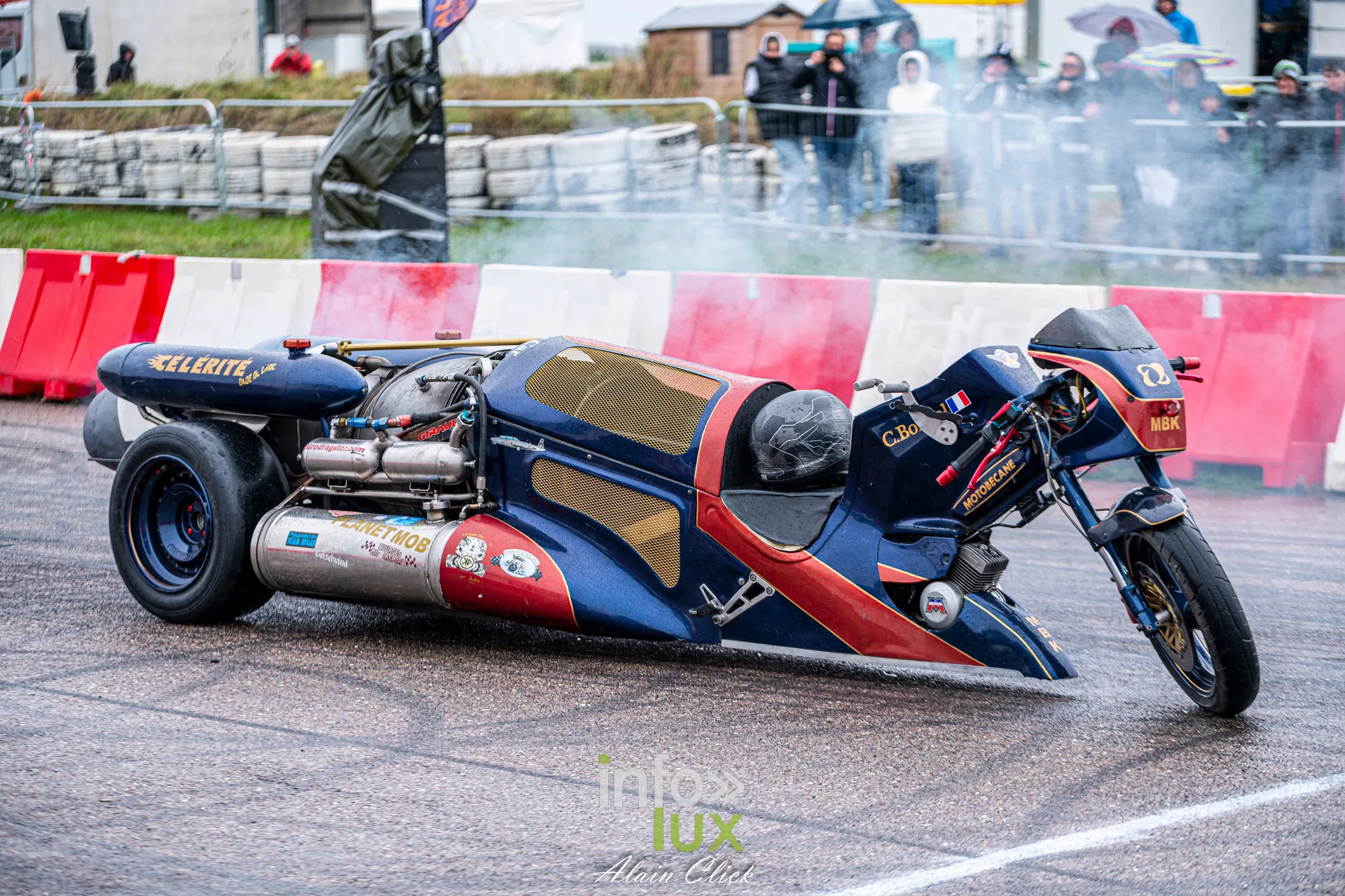 Dragster Stunt Show 2026 au circuit de Chambley : l’engin à réaction Célérité (photo Alain Click)