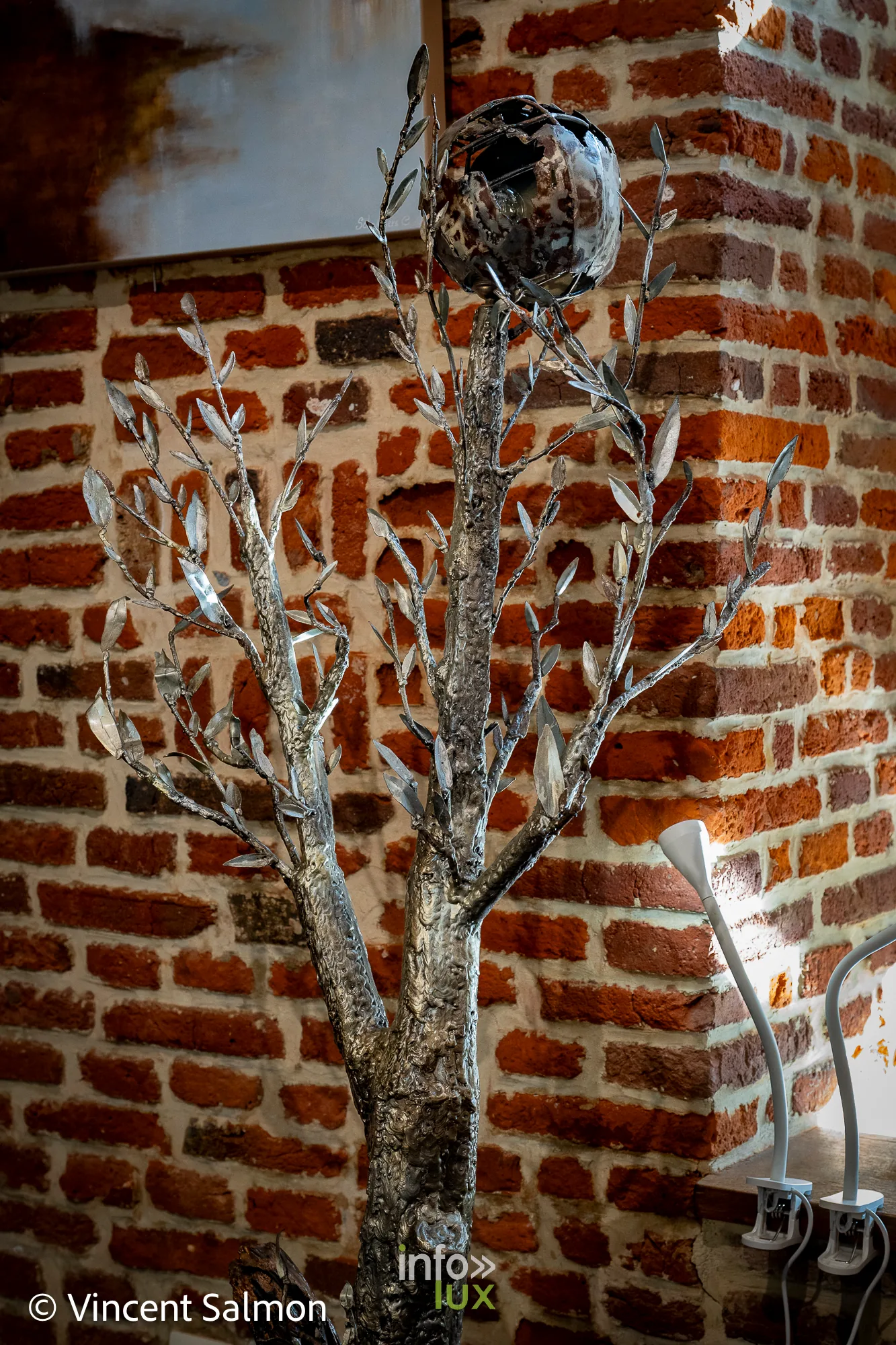 Œuvre de Pascal Collard (sculpture), exposition Évasions Artistiques, Galerie de la Tour, Château d’Oupeye