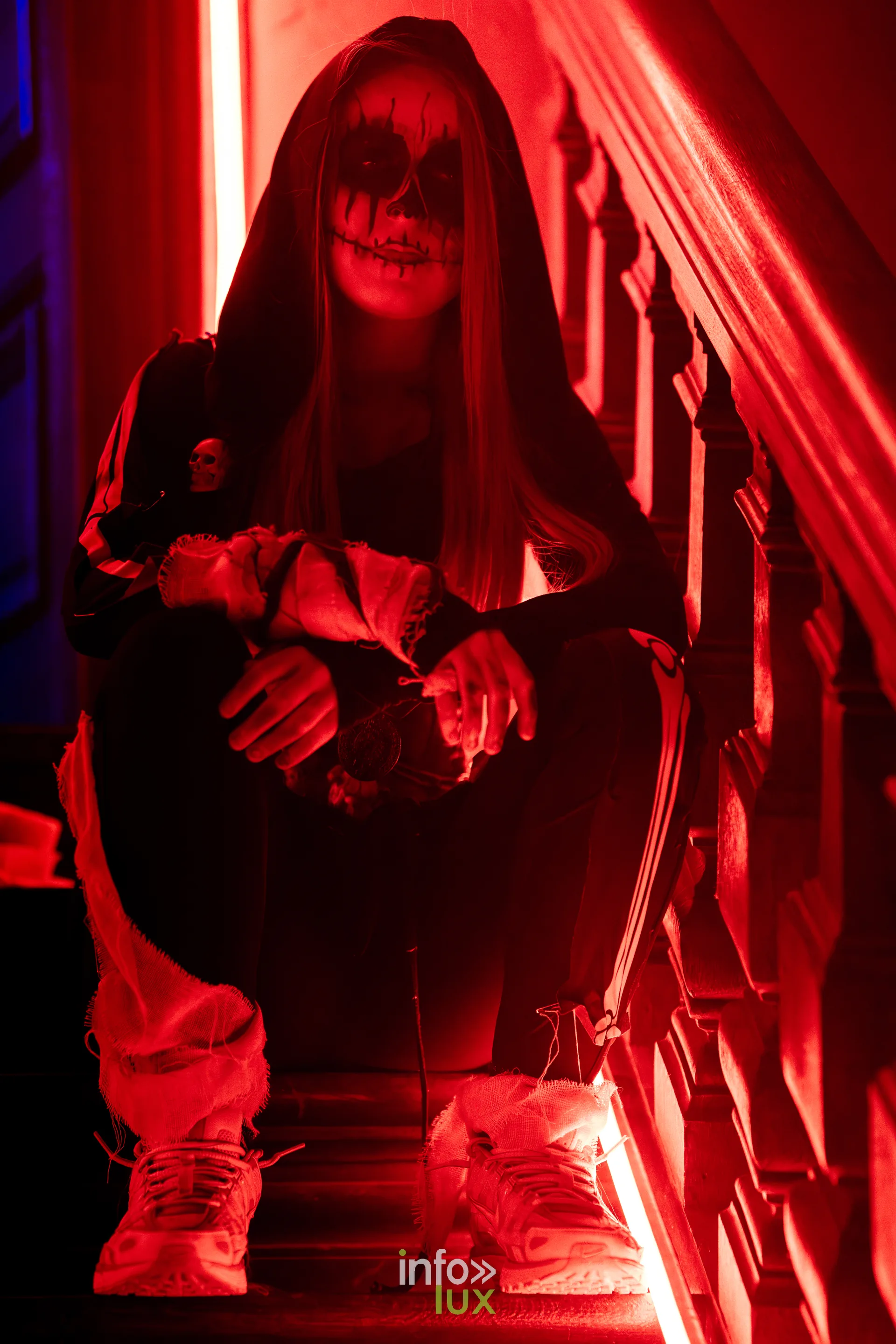 Fantastique Halloween 2026, château de Lavaux-Sainte-Anne (Rochefort) : un figurant costumé du parcours (photo Vincent Beckmann)