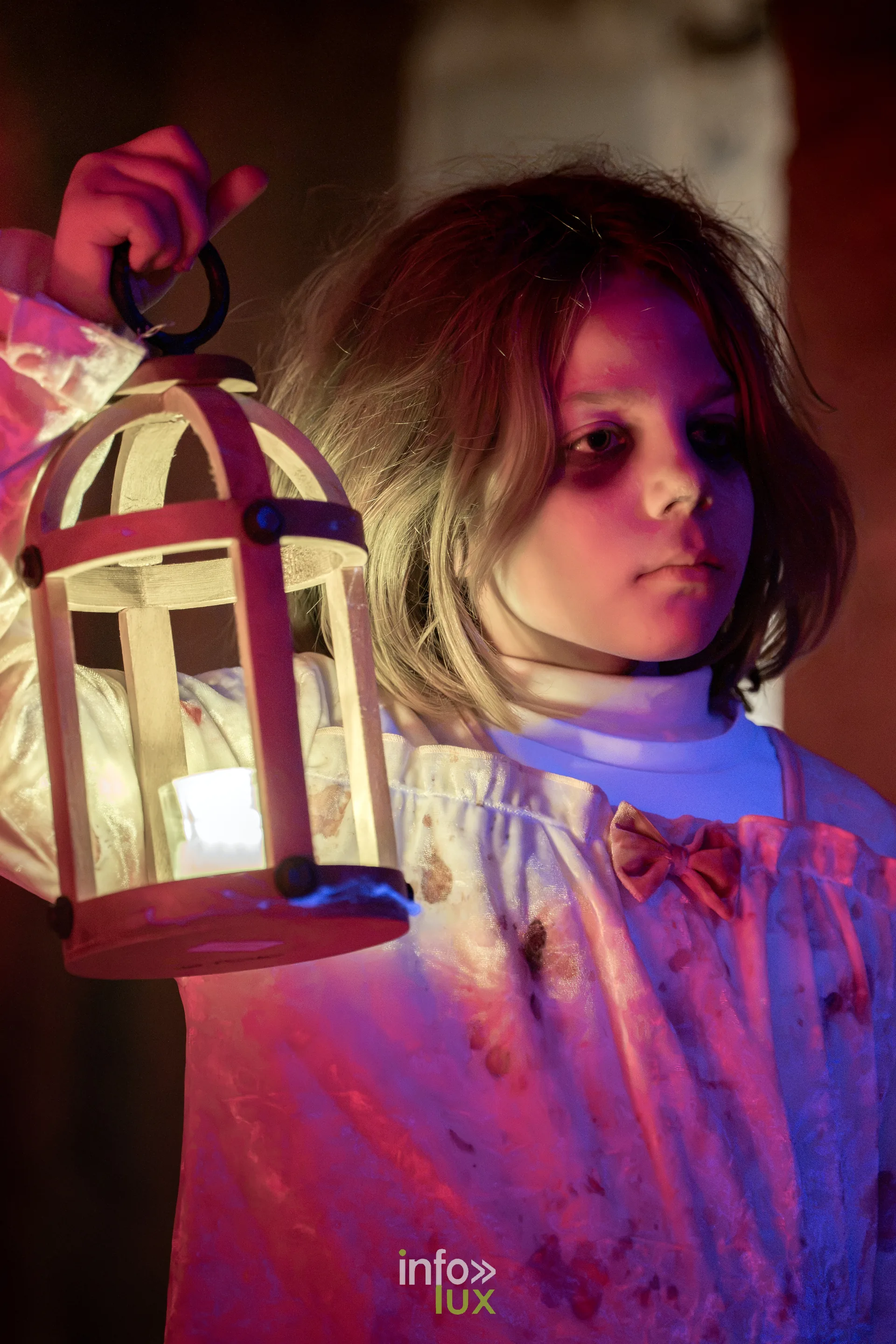Fantastique Halloween 2026, château de Lavaux-Sainte-Anne (Rochefort) : un figurant costumé du parcours (photo Vincent Beckmann)