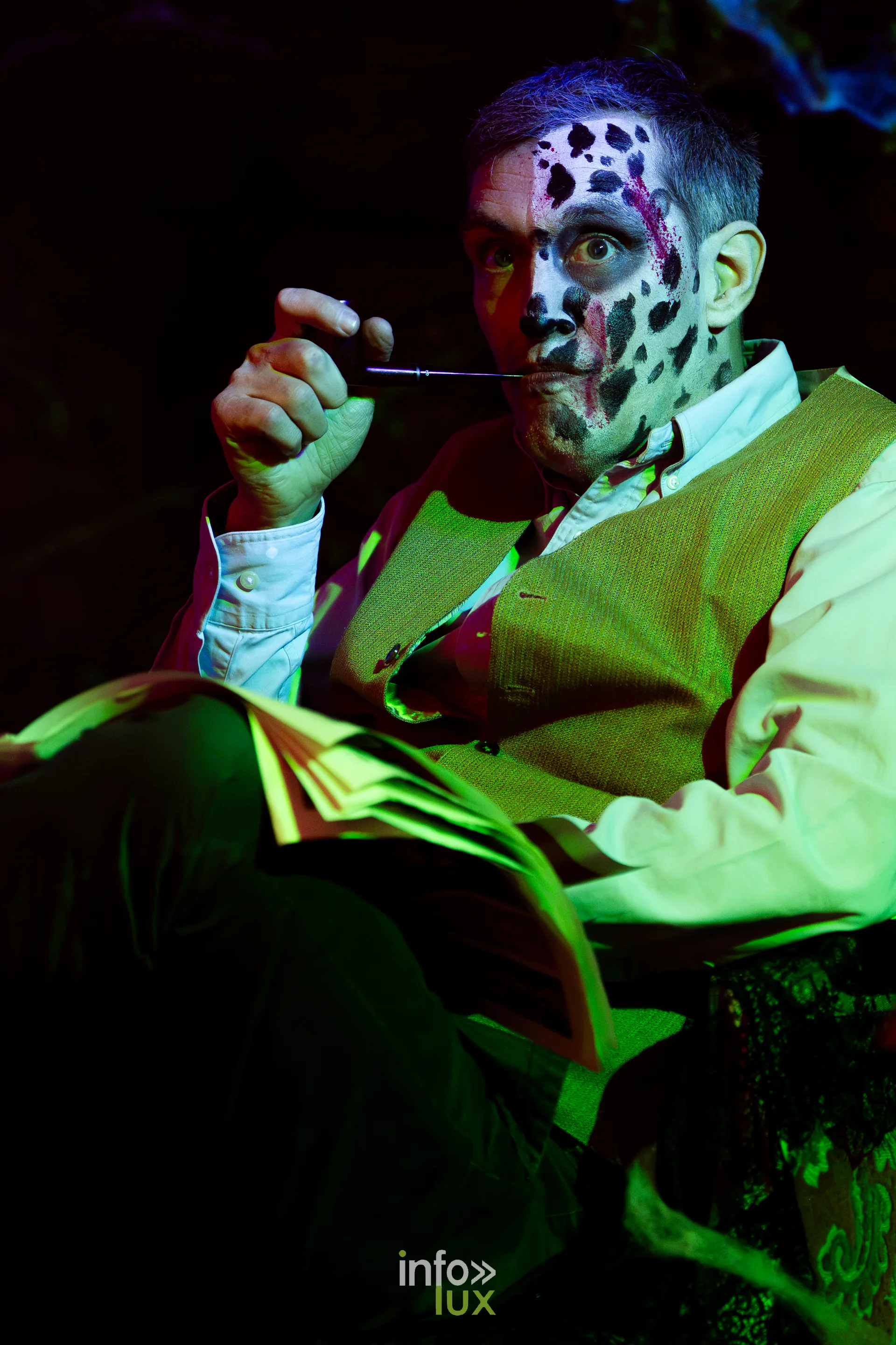 Fantastique Halloween 2026, château de Lavaux-Sainte-Anne (Rochefort) : un figurant costumé du parcours (photo Vincent Beckmann)