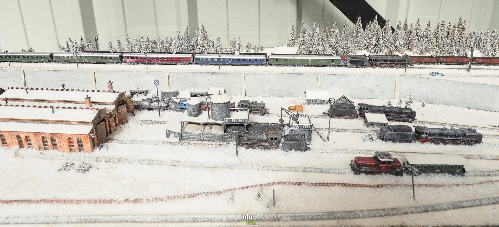 Festival Vapeur 2026 du Chemin de Fer à Vapeur des Trois Vallées entre Mariembourg et Treignes : locomotives, costumes d’époque, musée et maquettes