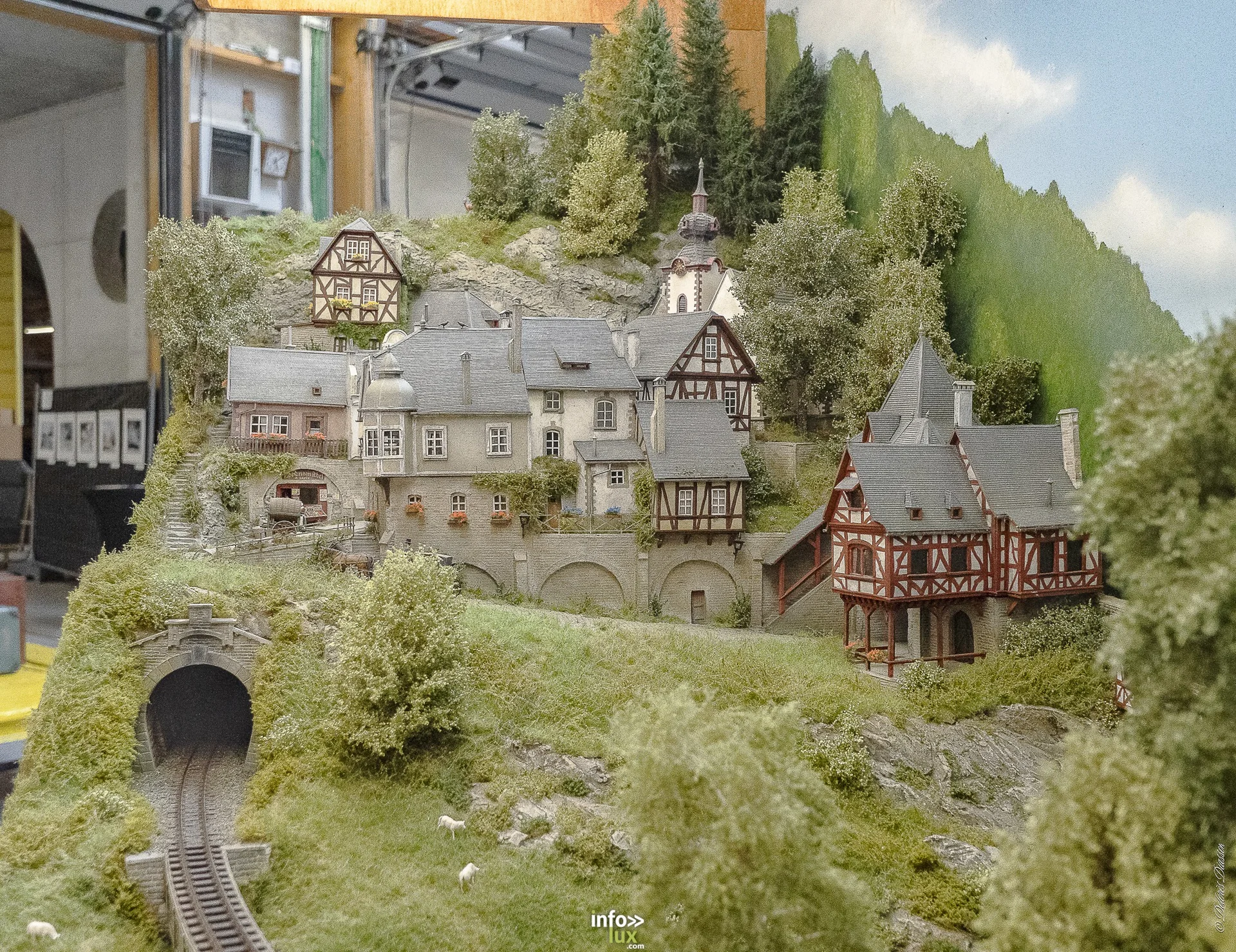 Festival Vapeur 2026 du Chemin de Fer à Vapeur des Trois Vallées entre Mariembourg et Treignes : locomotives, costumes d’époque, musée et maquettes