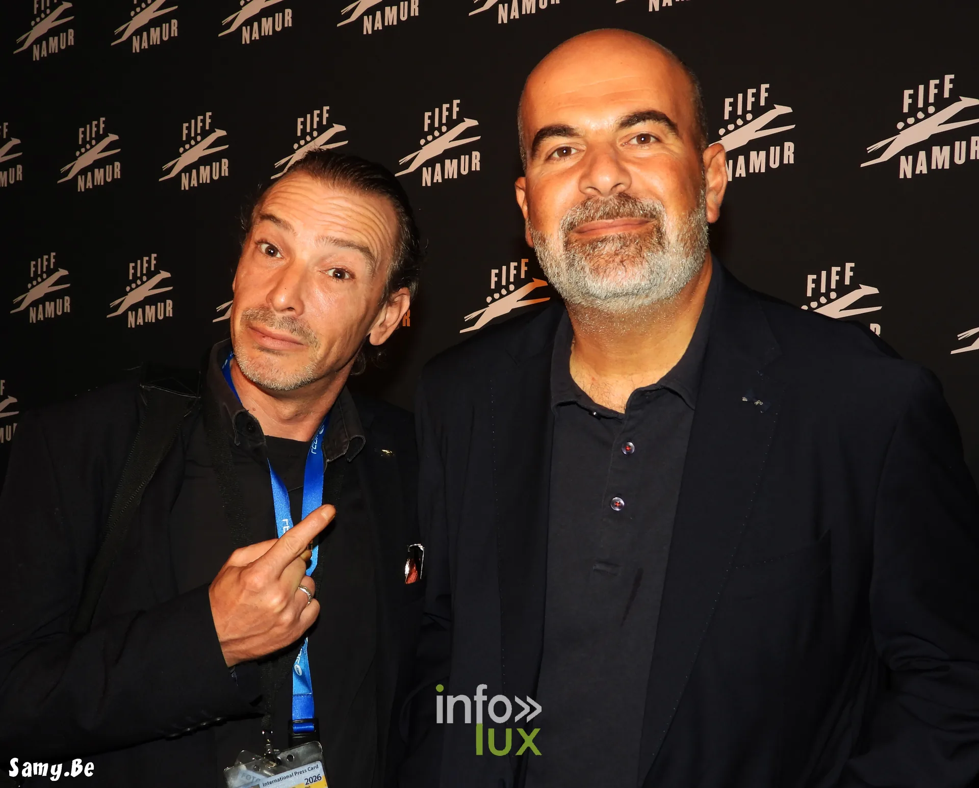 Marc Fitoussi et le journaliste Laurent Étienne au photocall du FiFF Namur 2026