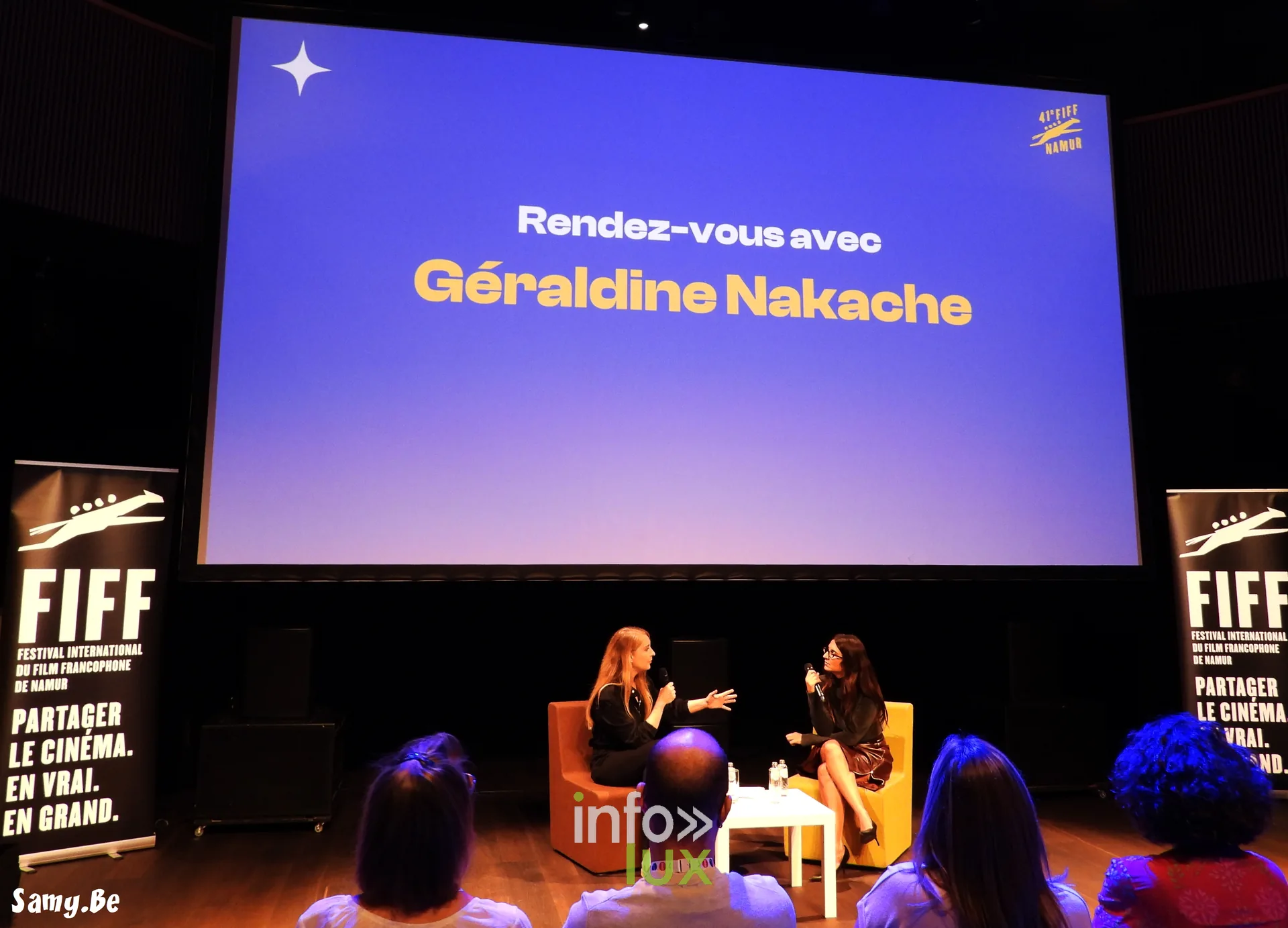 Rendez-vous avec Géraldine Nakache dans une salle du FiFF Namur 2026, titre à l’écran
