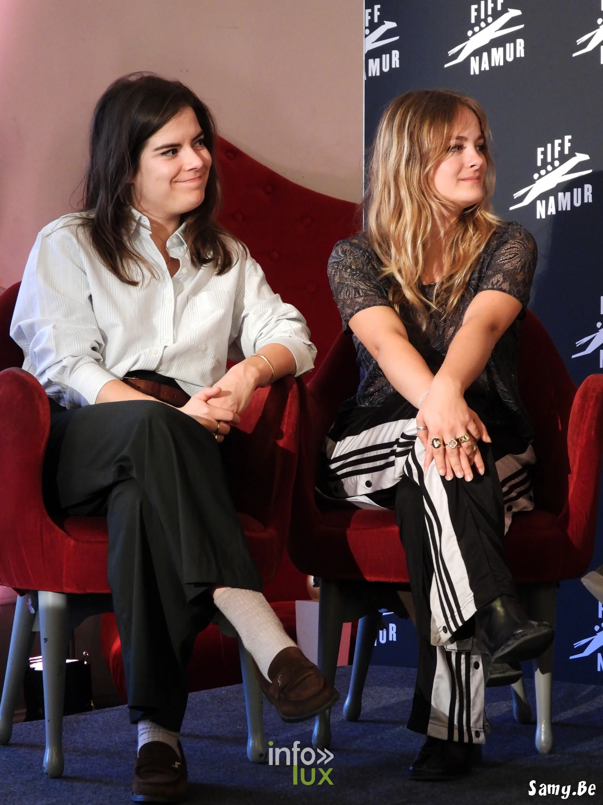 Fantine Harduin et Fanny Ruwet assises, FiFF Namur 2026