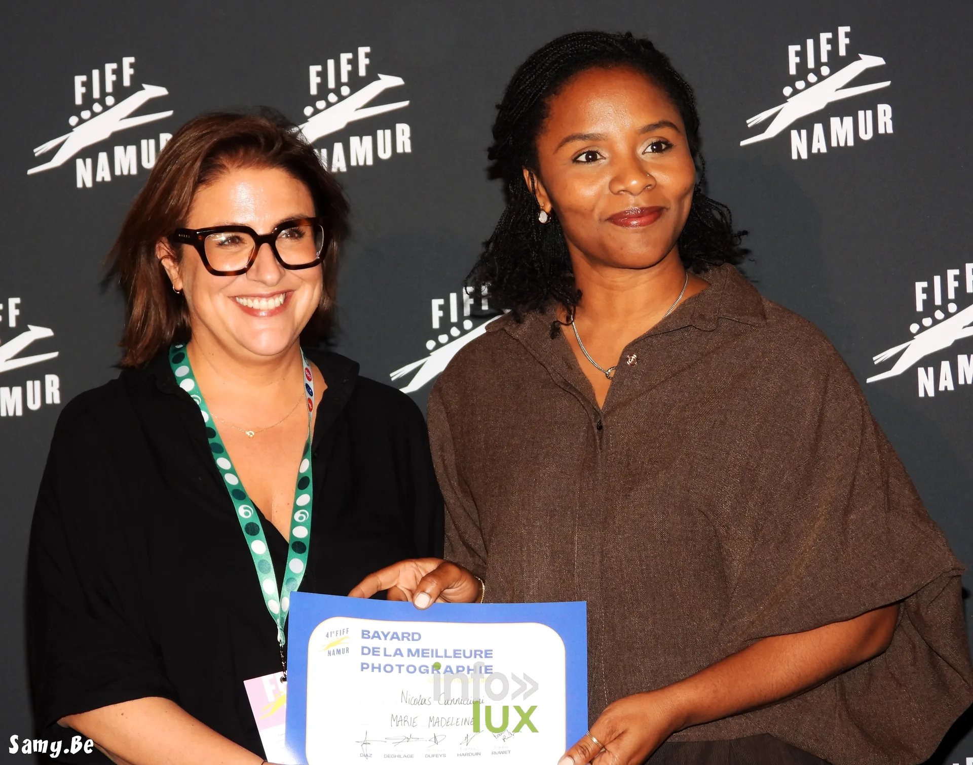 Gessica Généus et une invitée avec le Bayard de la meilleure photographie pour Marie Madeleine, FiFF Namur 2026