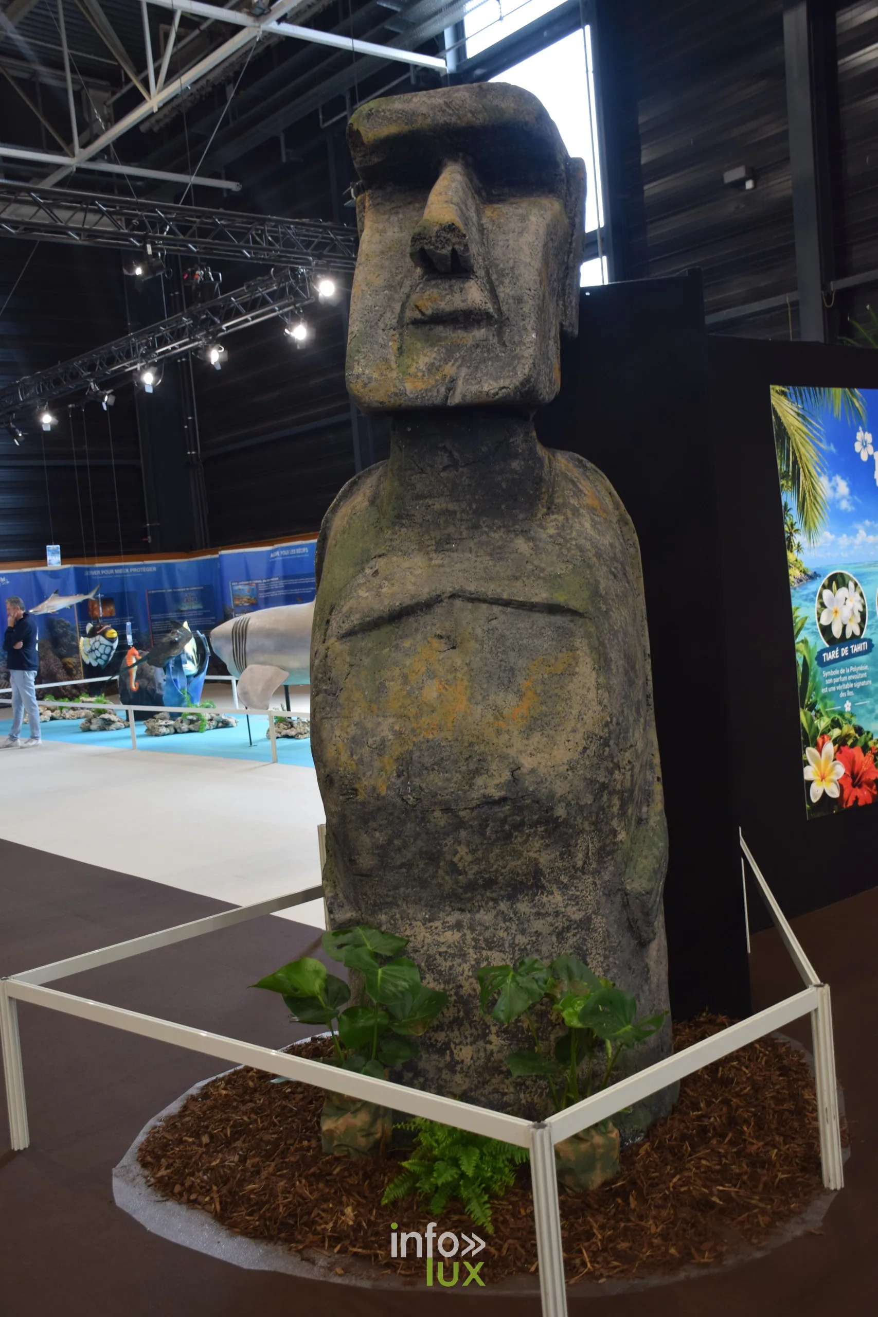 Réplique de moaï dans l’exposition Pacifique, Foire internationale de Metz 2026