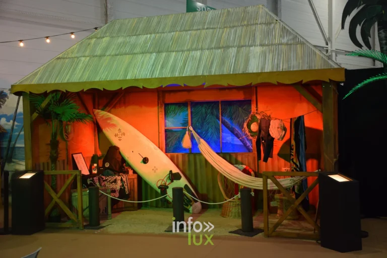 Faré décoré de planches de surf, Foire internationale de Metz 2026
