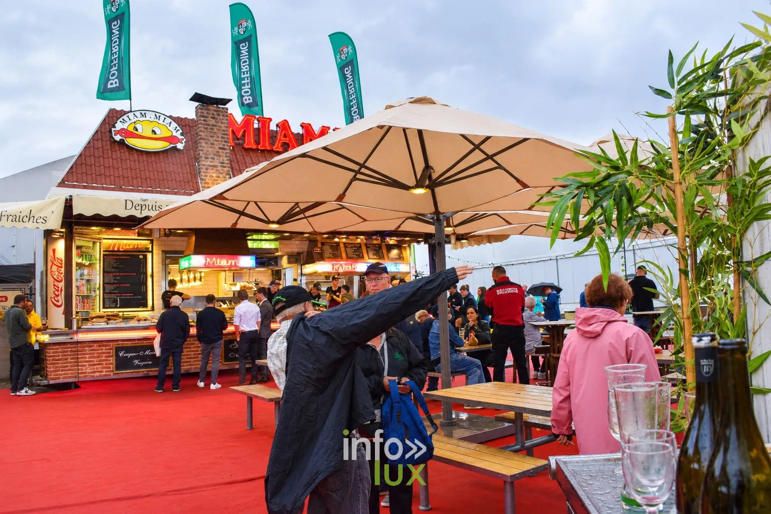 Restaurant et parasols de l’espace extérieur, Foire internationale de Metz 2026